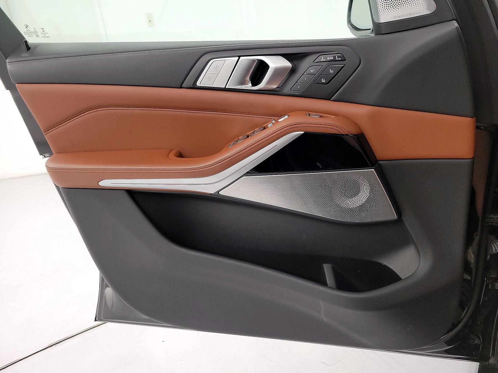Thumbnail: 2021 BMW X7 - 12