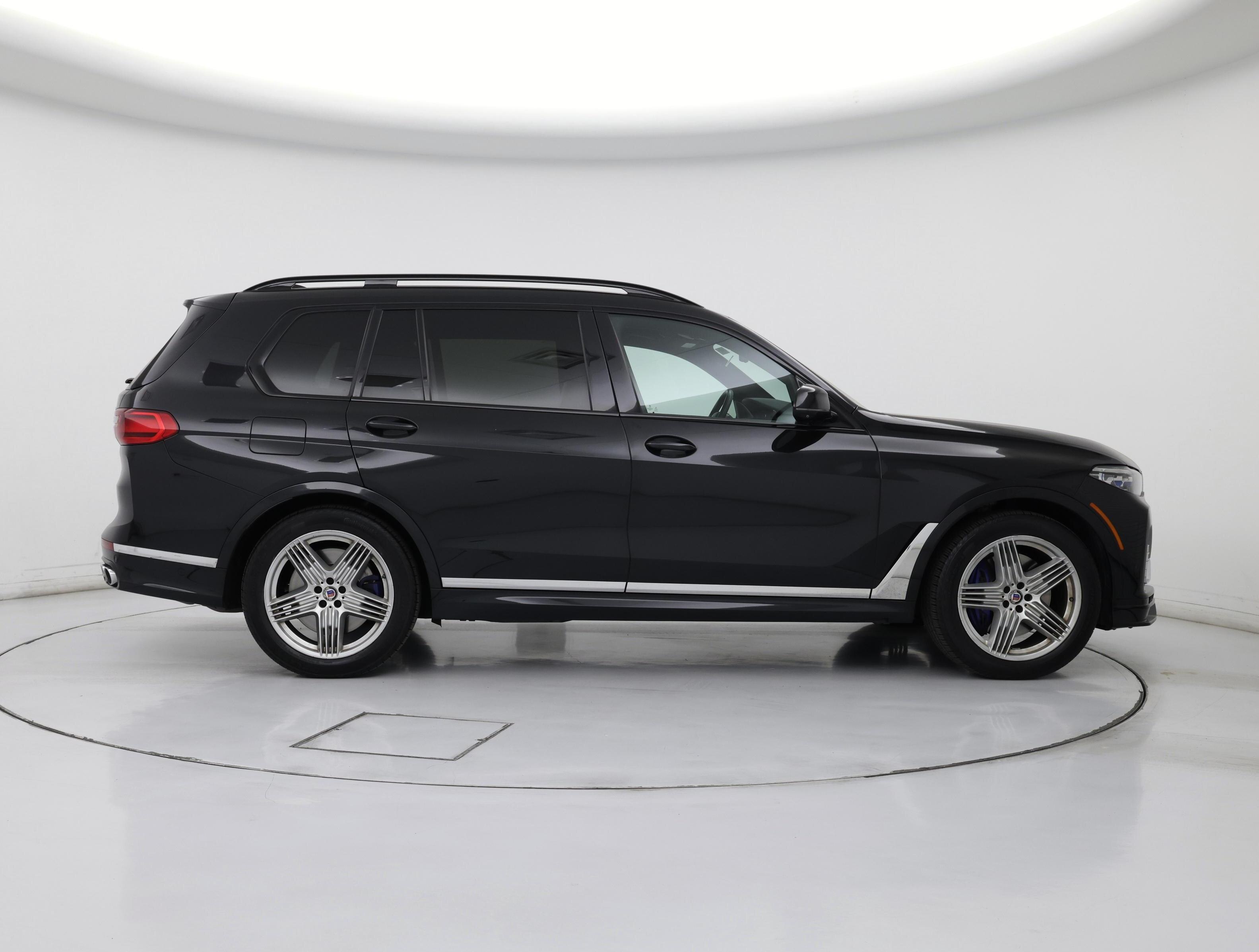 Thumbnail: 2021 BMW X7 - 7