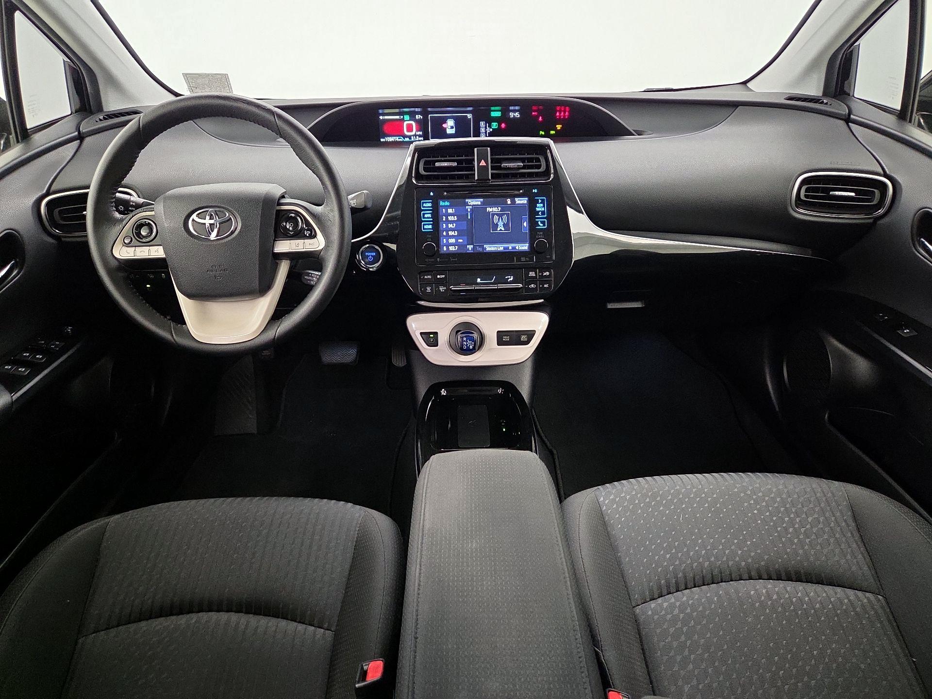 Thumbnail: 2017 Toyota Prius - 9