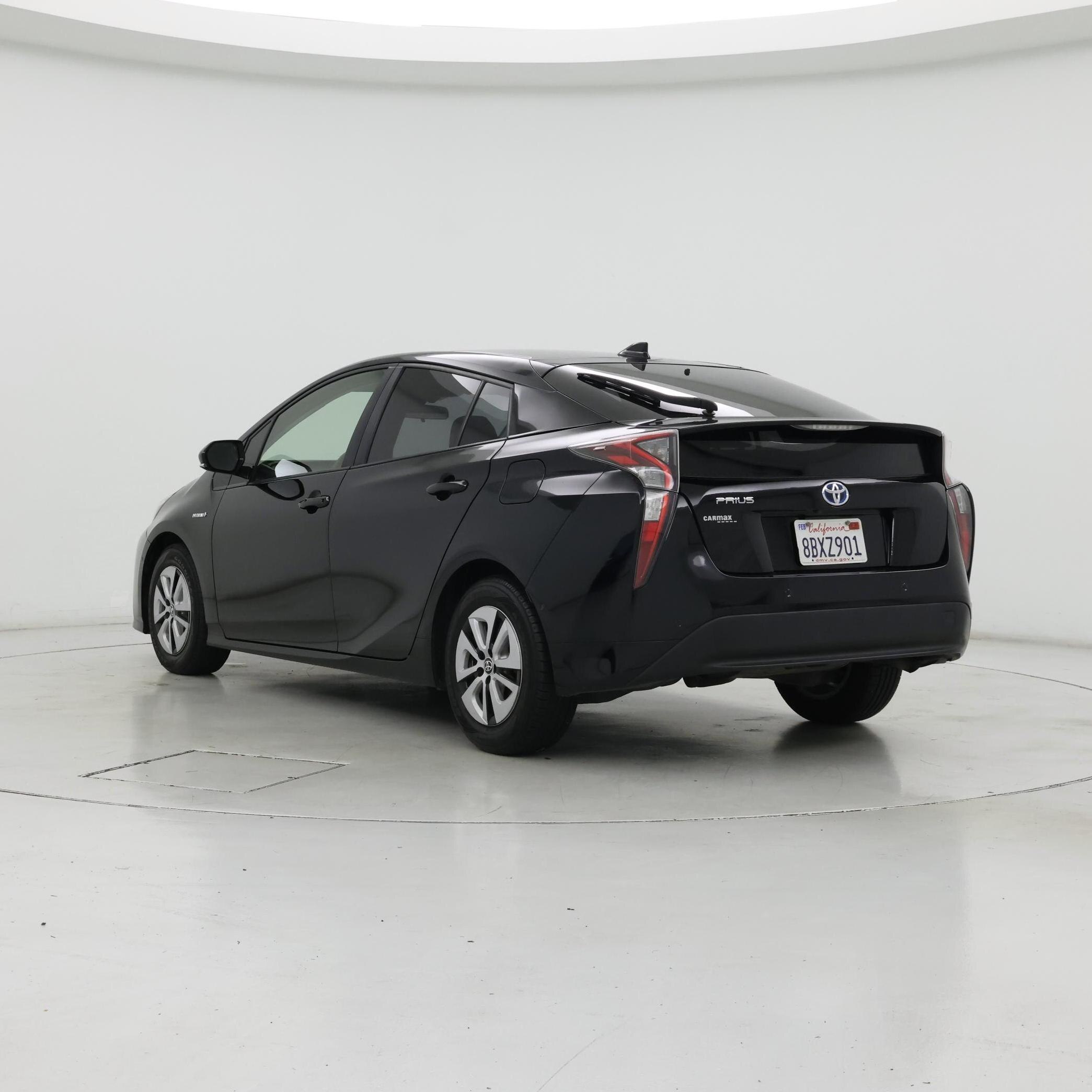 Thumbnail: 2017 Toyota Prius - 2