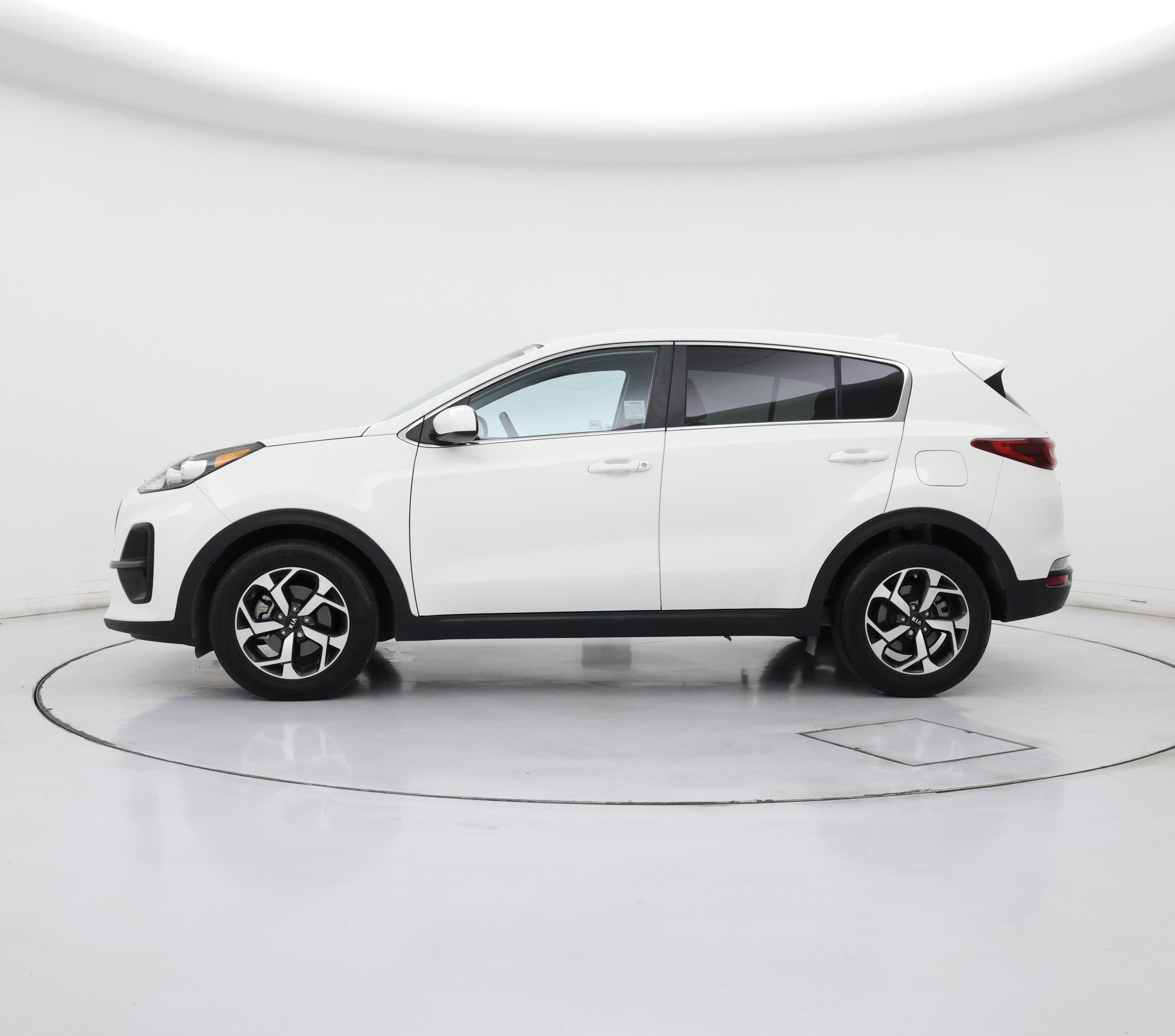 Thumbnail: 2021 Kia Sportage - 3