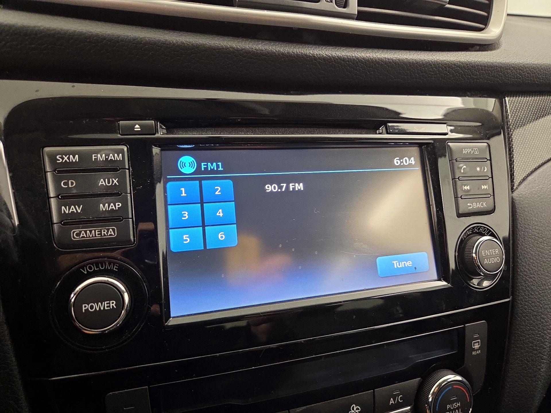 Thumbnail: 2014 Nissan Rogue - 16