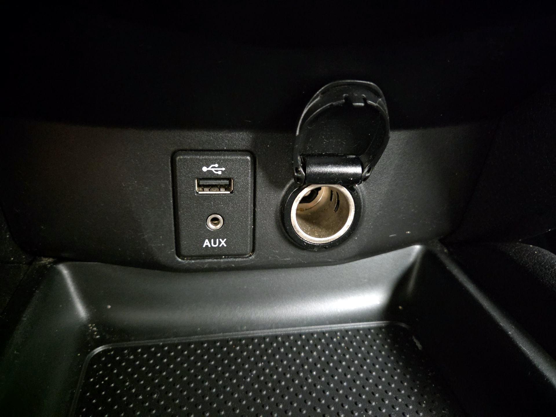 Thumbnail: 2014 Nissan Rogue - 19