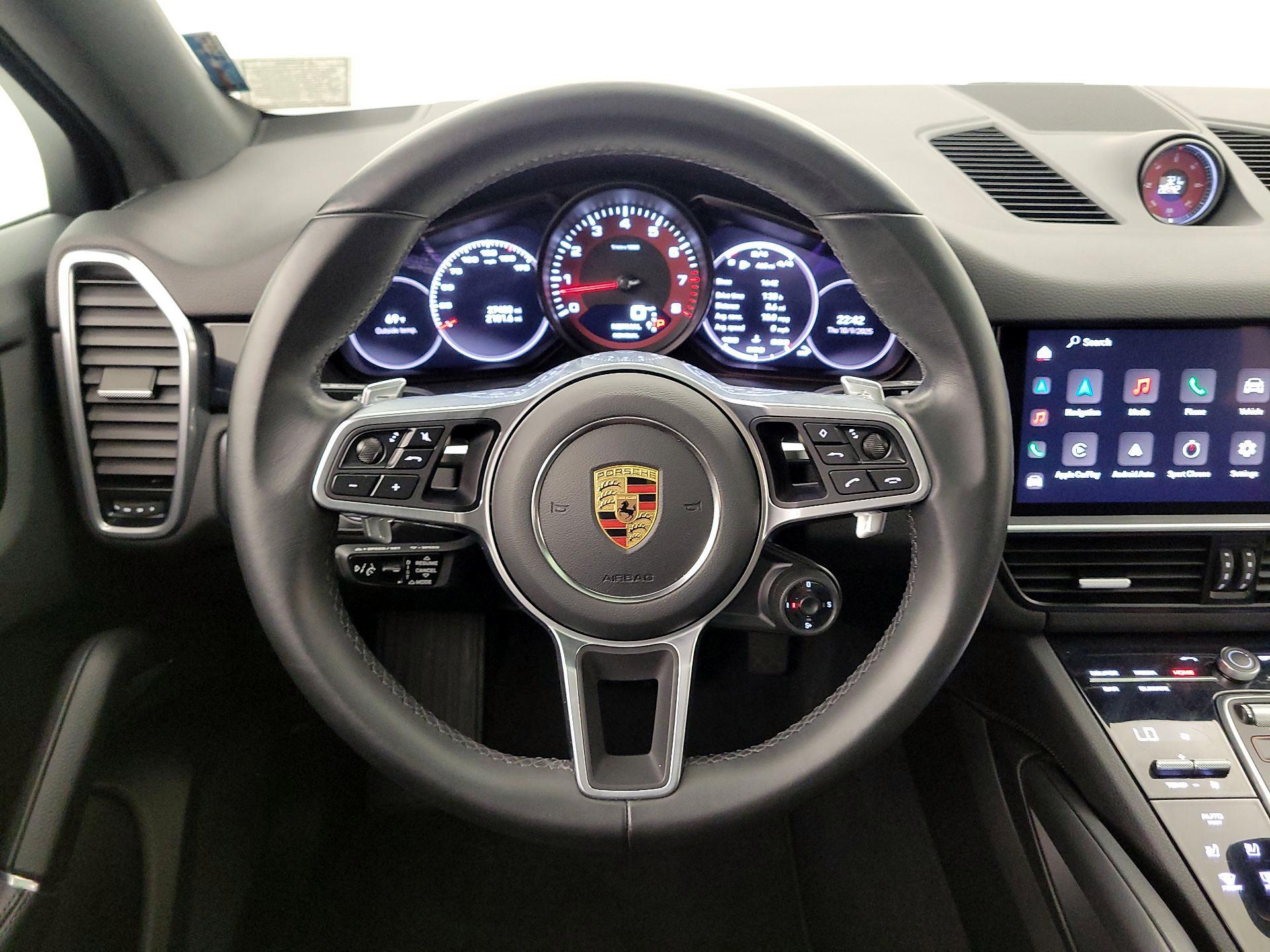 Thumbnail: 2023 Porsche Cayenne - 10