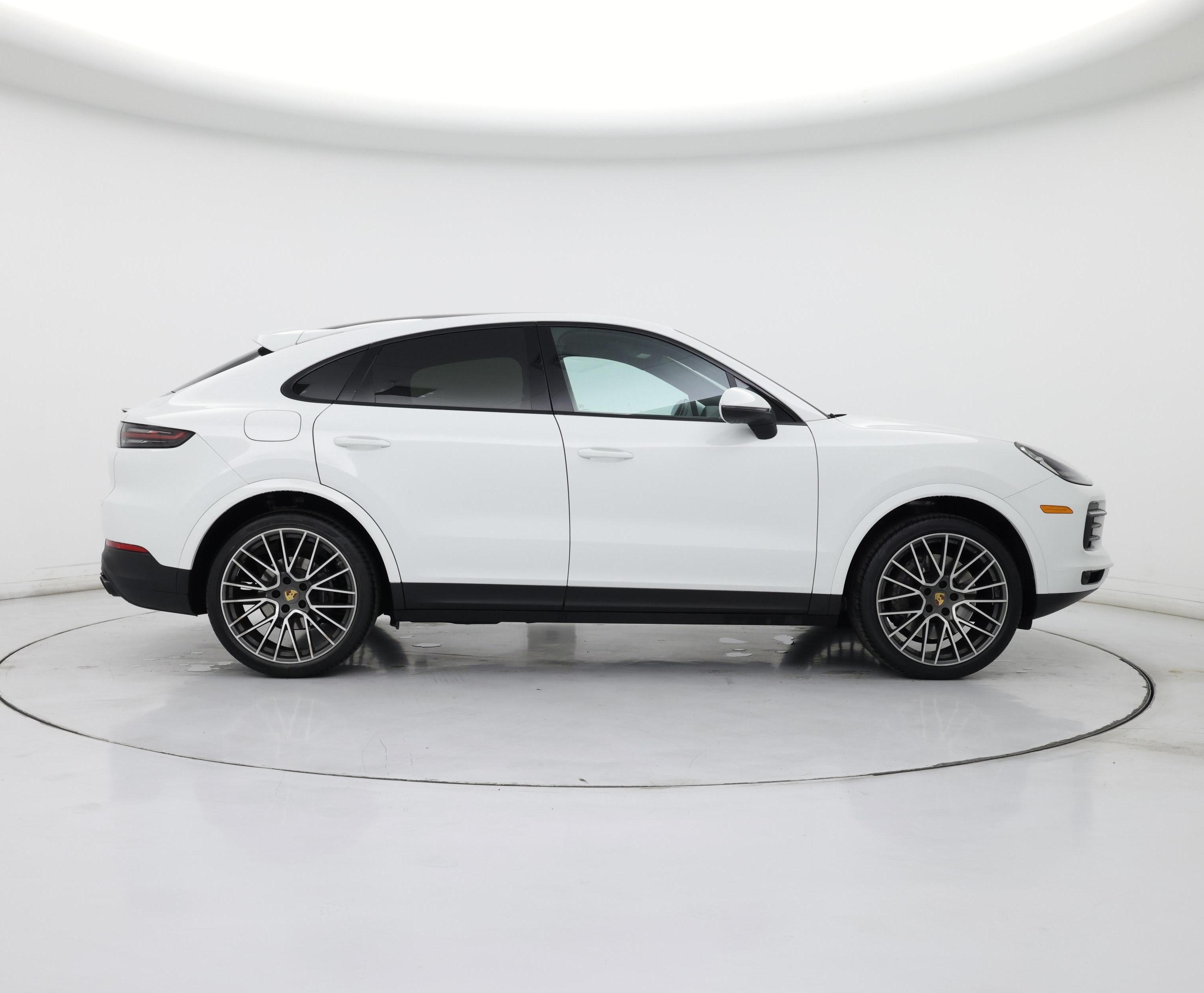 Thumbnail: 2023 Porsche Cayenne - 7