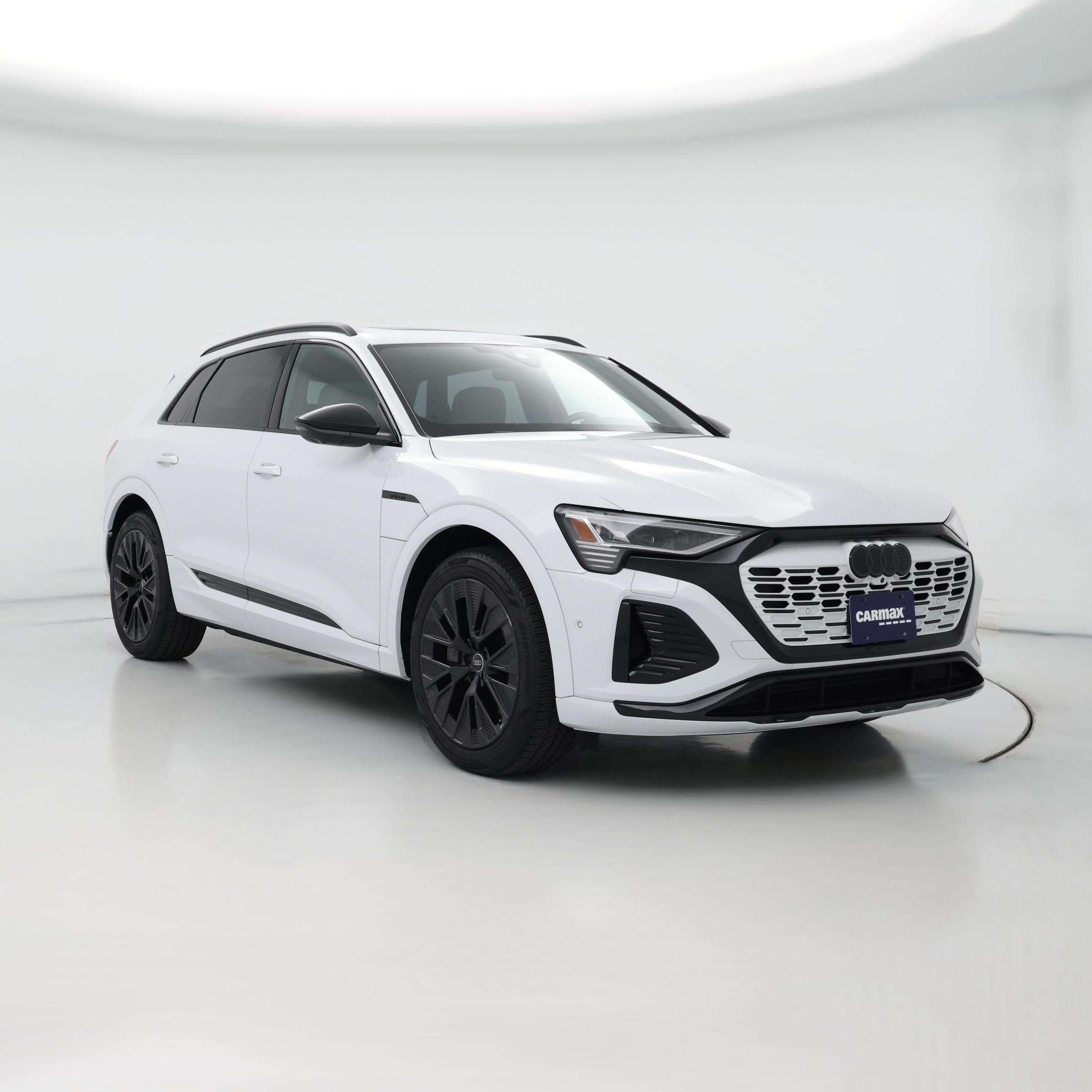 Thumbnail: 2024 Audi Q8 e-tron - 1