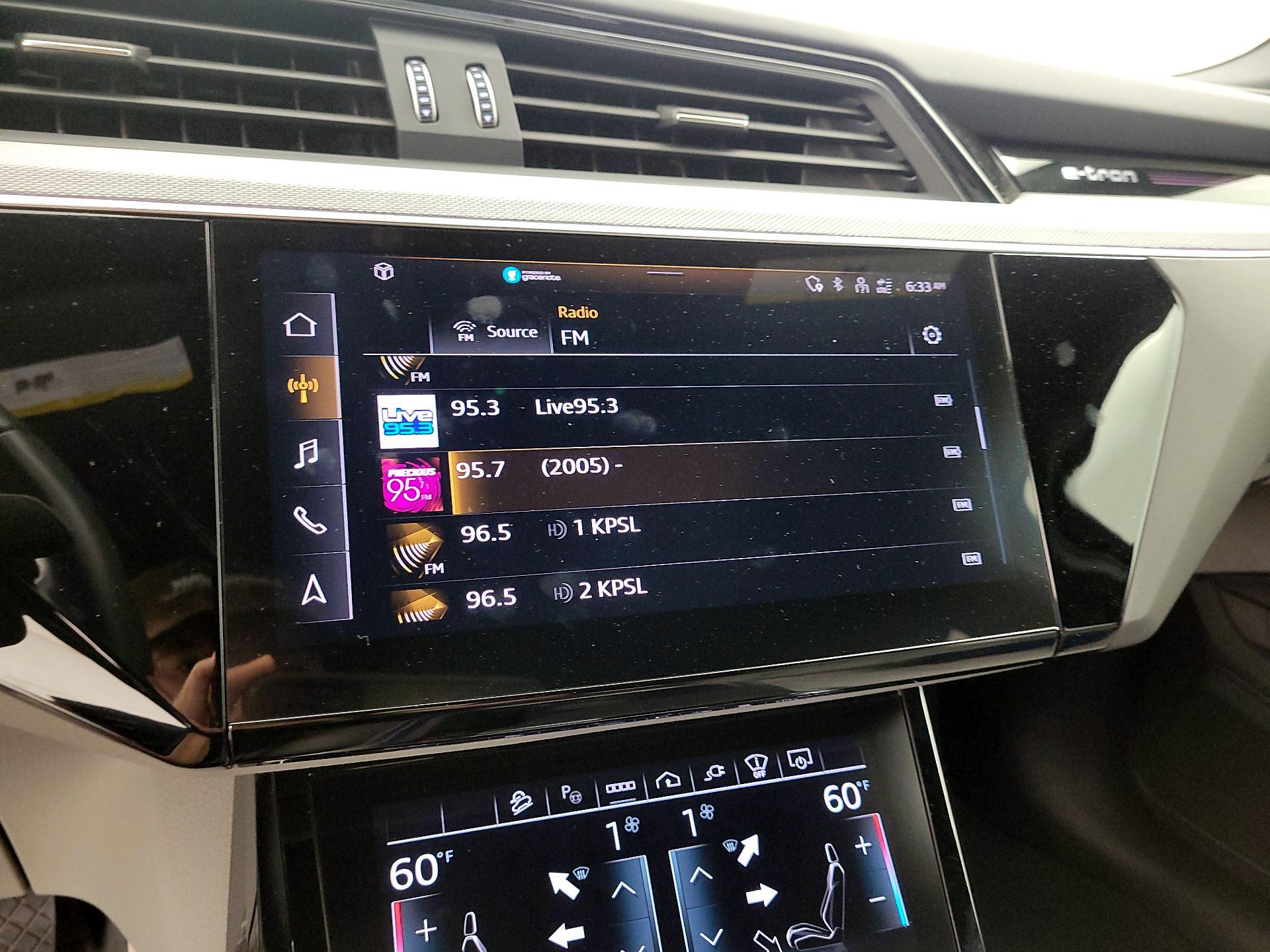 Thumbnail: 2024 Audi Q8 e-tron - 16
