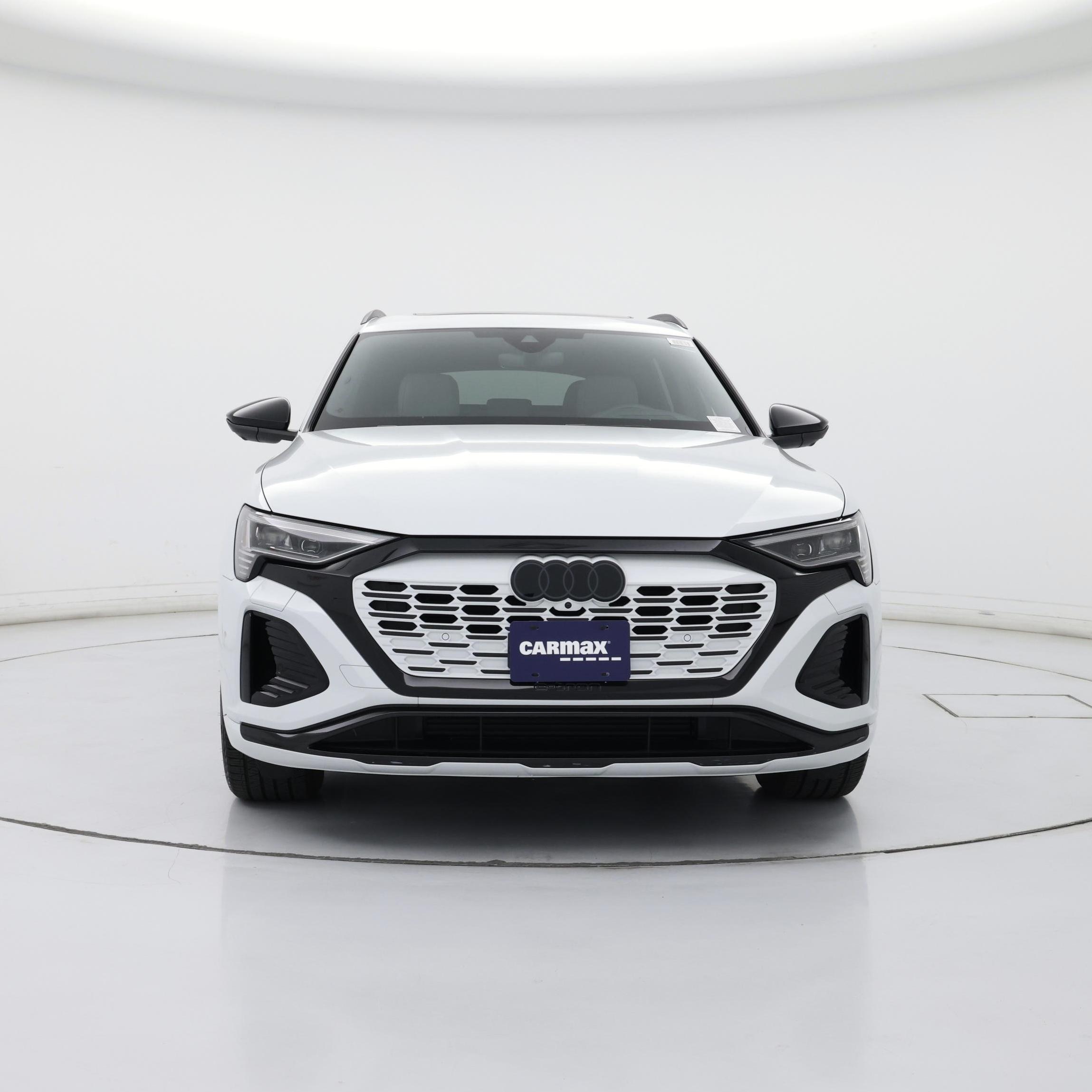 Thumbnail: 2024 Audi Q8 e-tron - 5