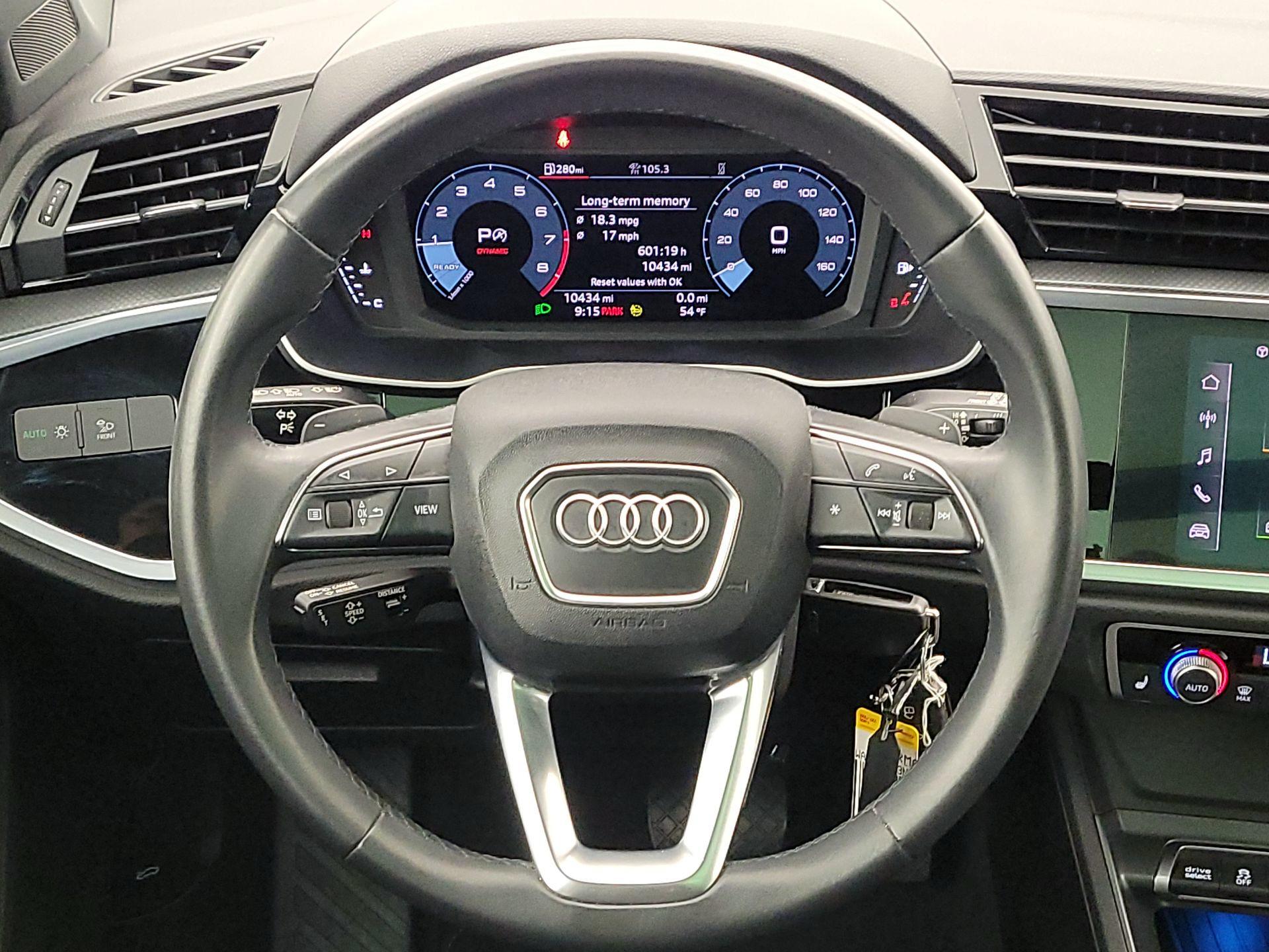 Thumbnail: 2022 Audi Q3 - 10