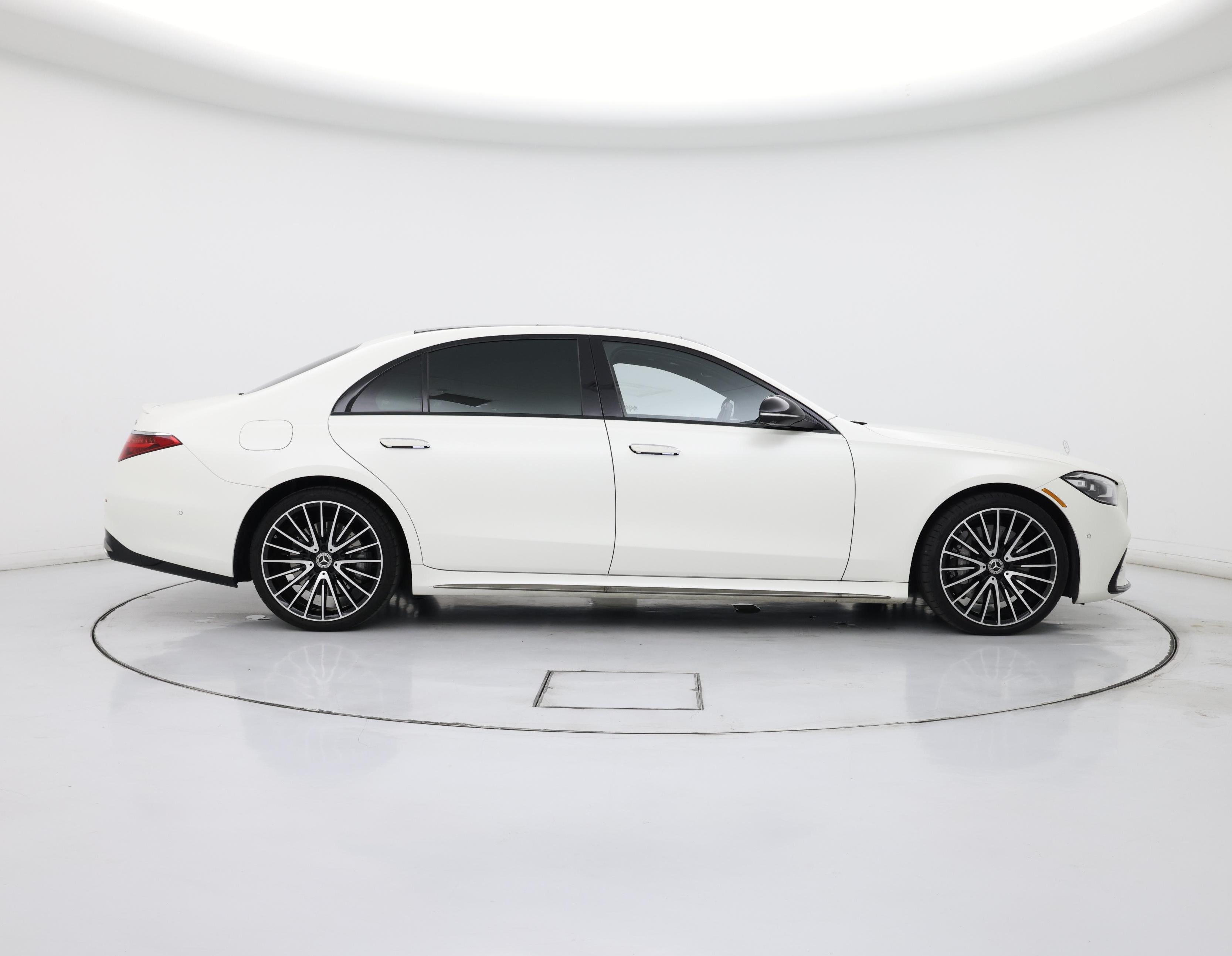 Thumbnail: 2023 Mercedes-Benz S-Class - 7