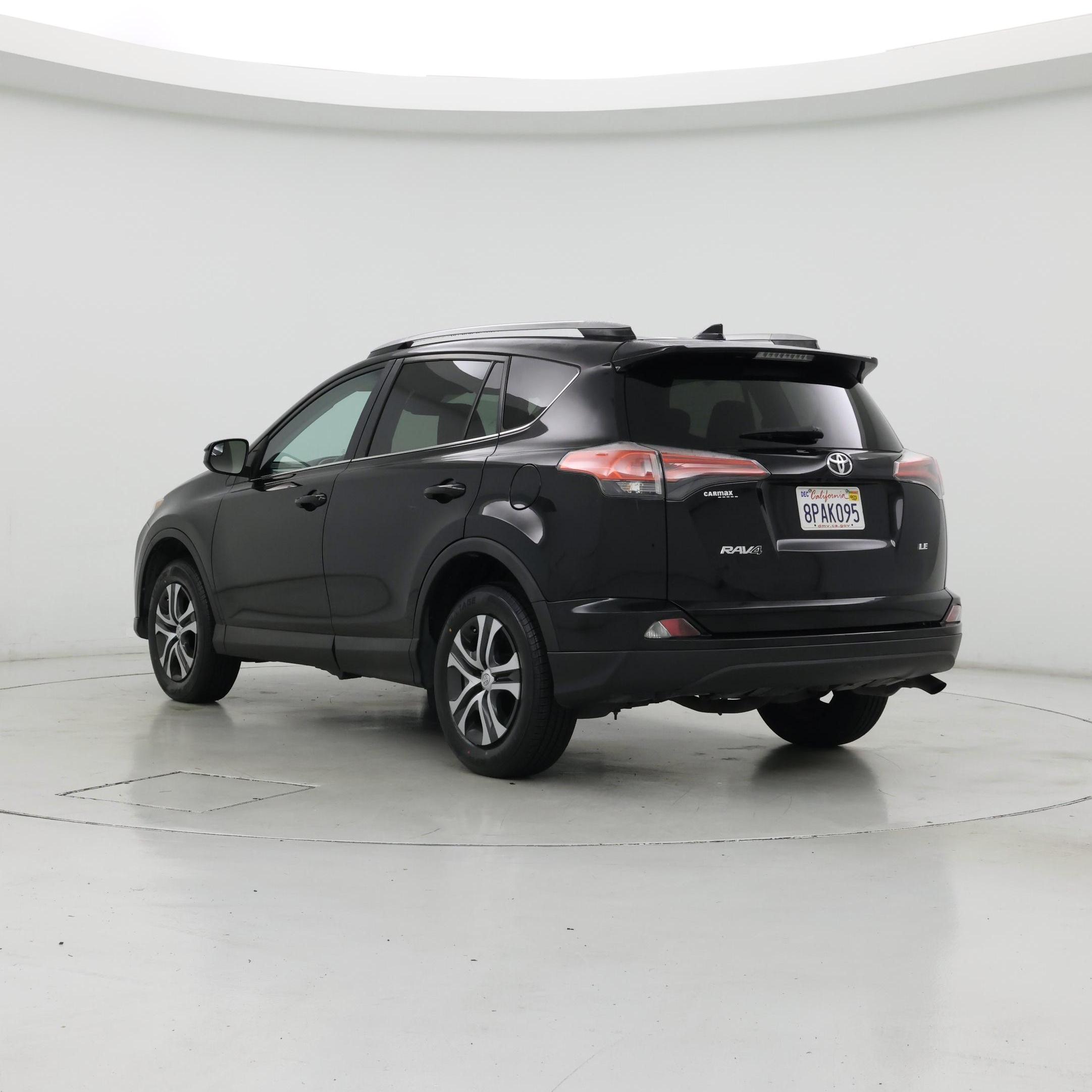 Thumbnail: 2017 Toyota RAV4 - 2
