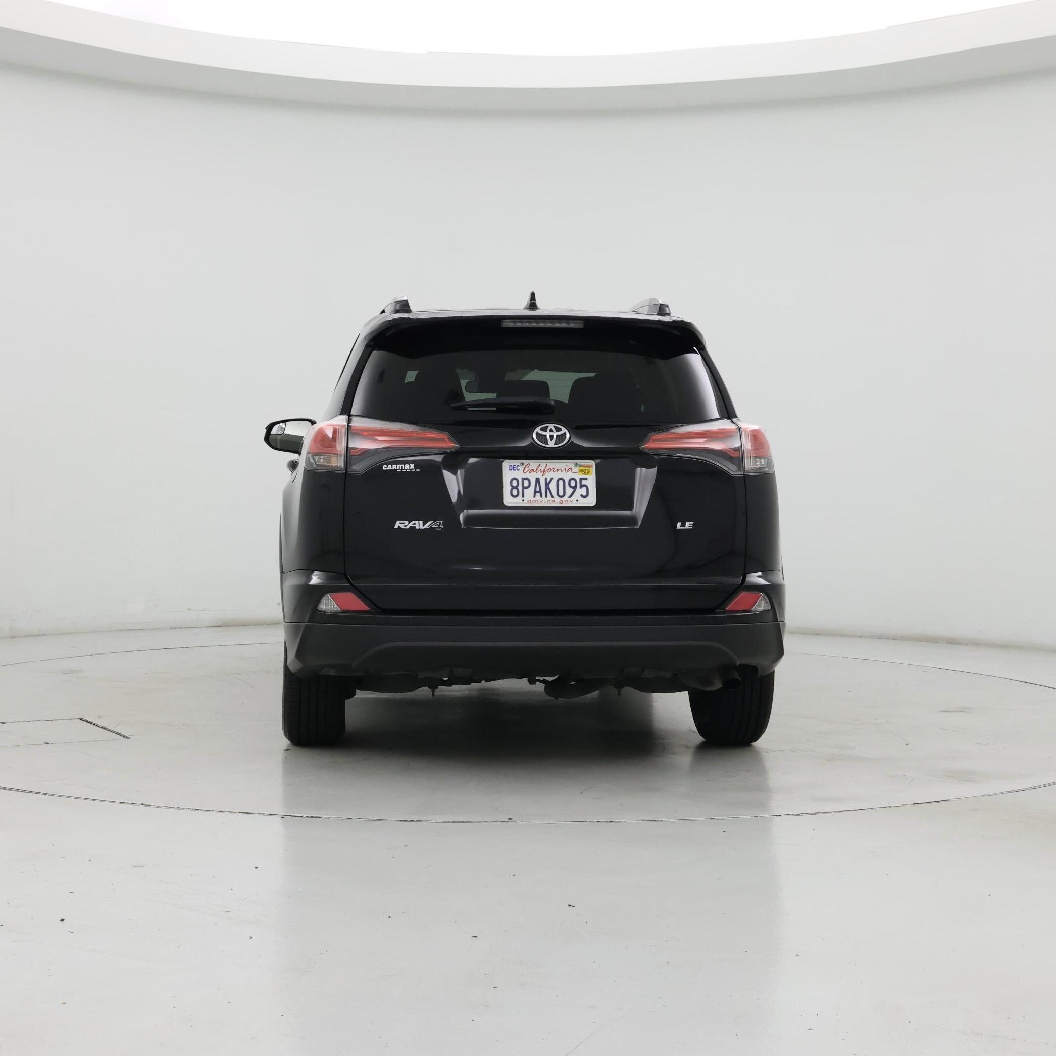 Thumbnail: 2017 Toyota RAV4 - 6