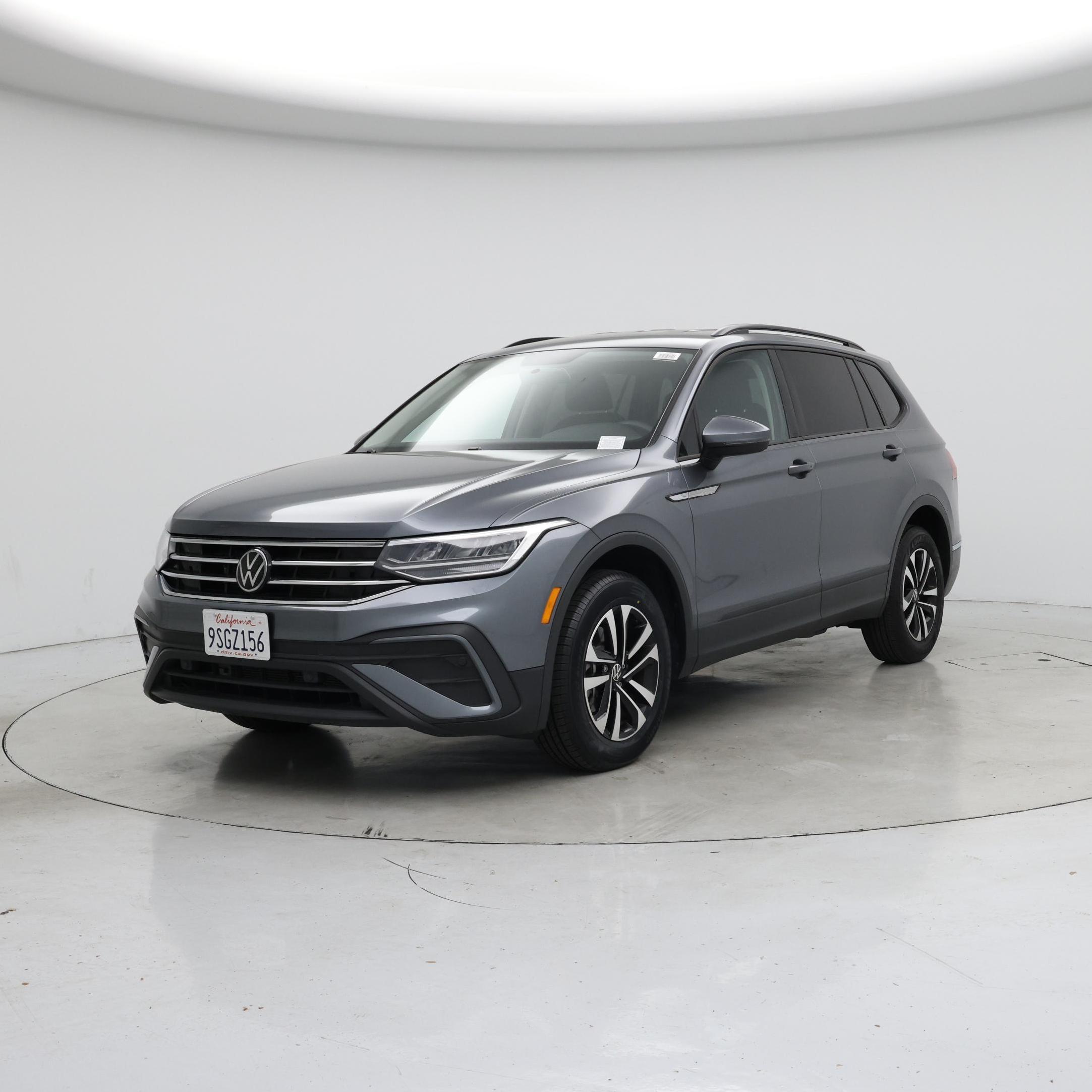 Thumbnail: 2022 Volkswagen Tiguan - 4