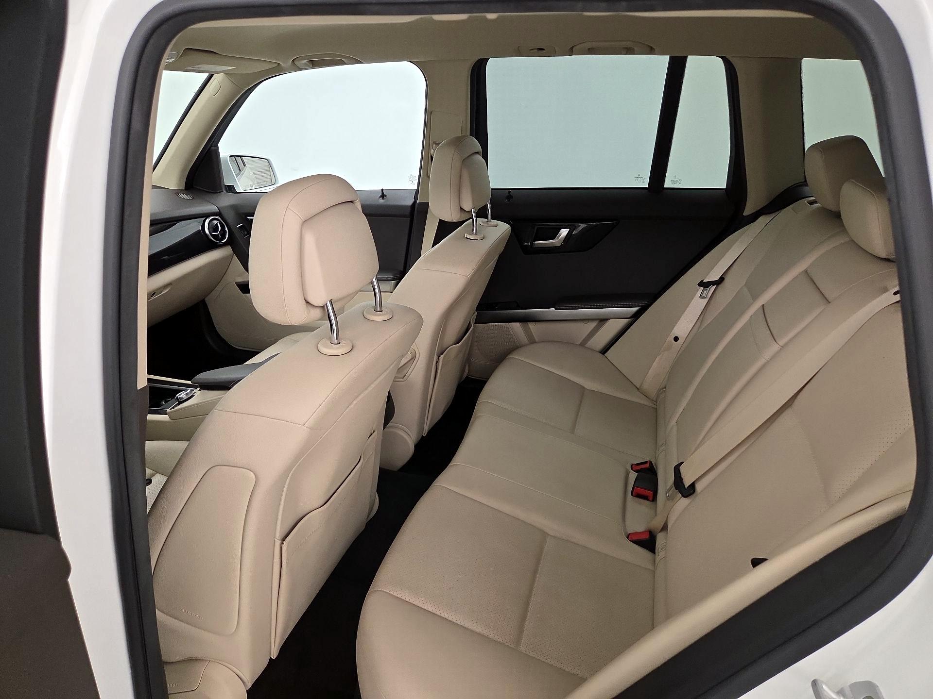 Thumbnail: 2015 Mercedes-Benz GLK - 17