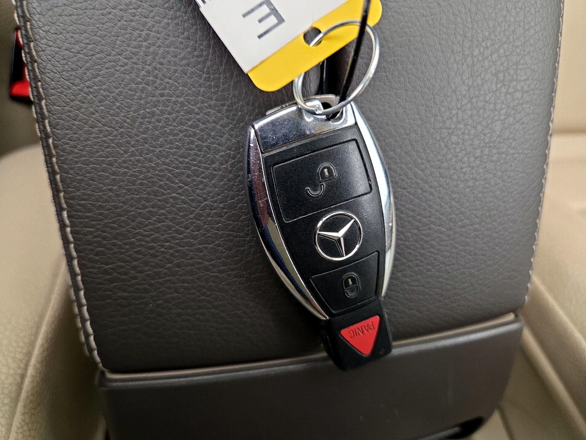 Thumbnail: 2015 Mercedes-Benz GLK - 20