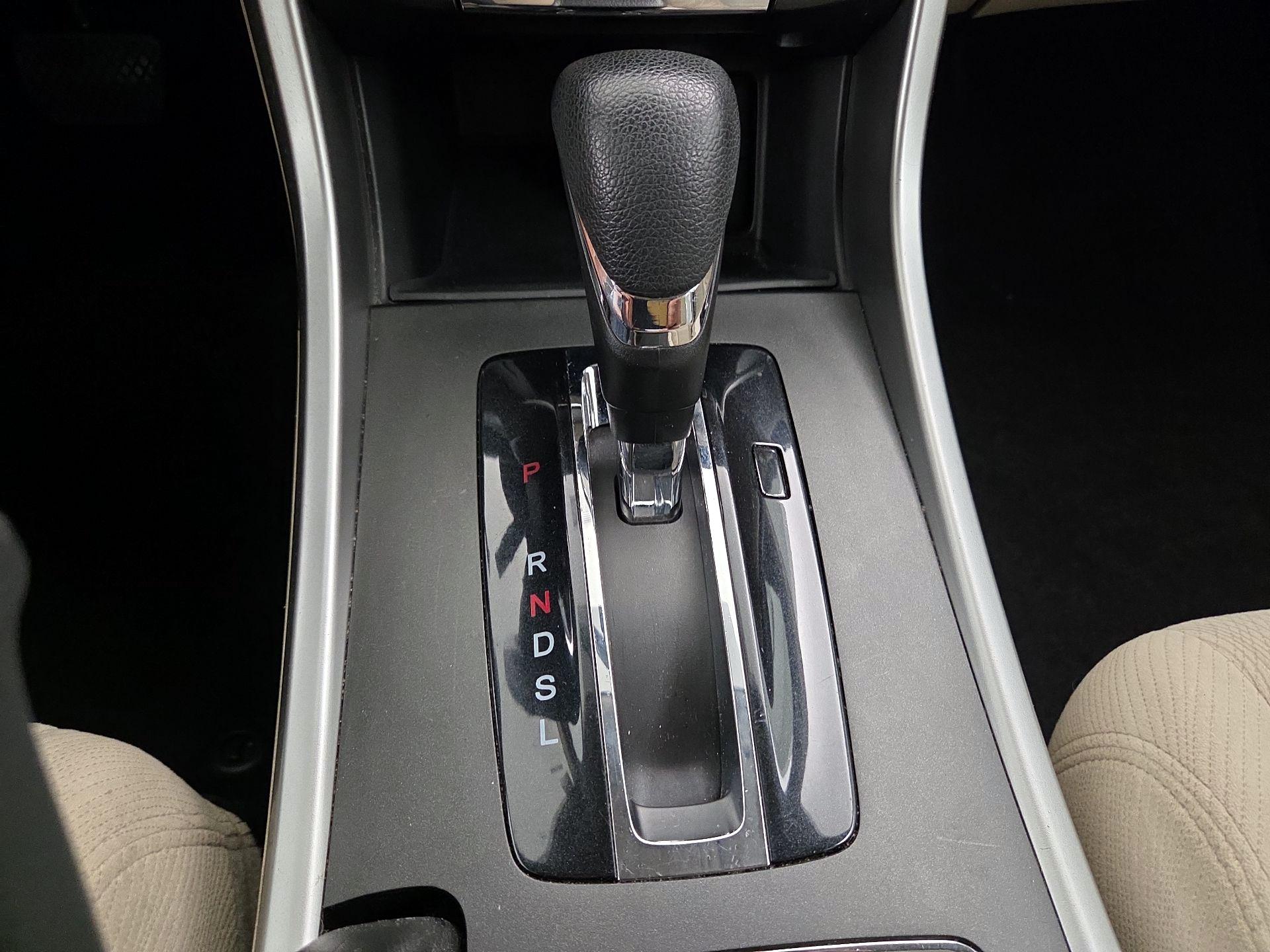 Thumbnail: 2015 Honda Accord - 17