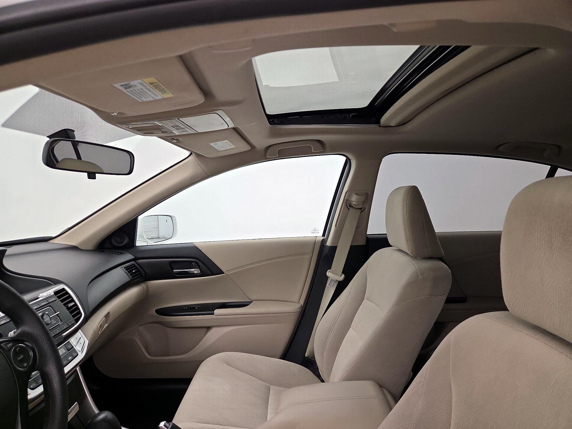 Thumbnail: 2015 Honda Accord - 19