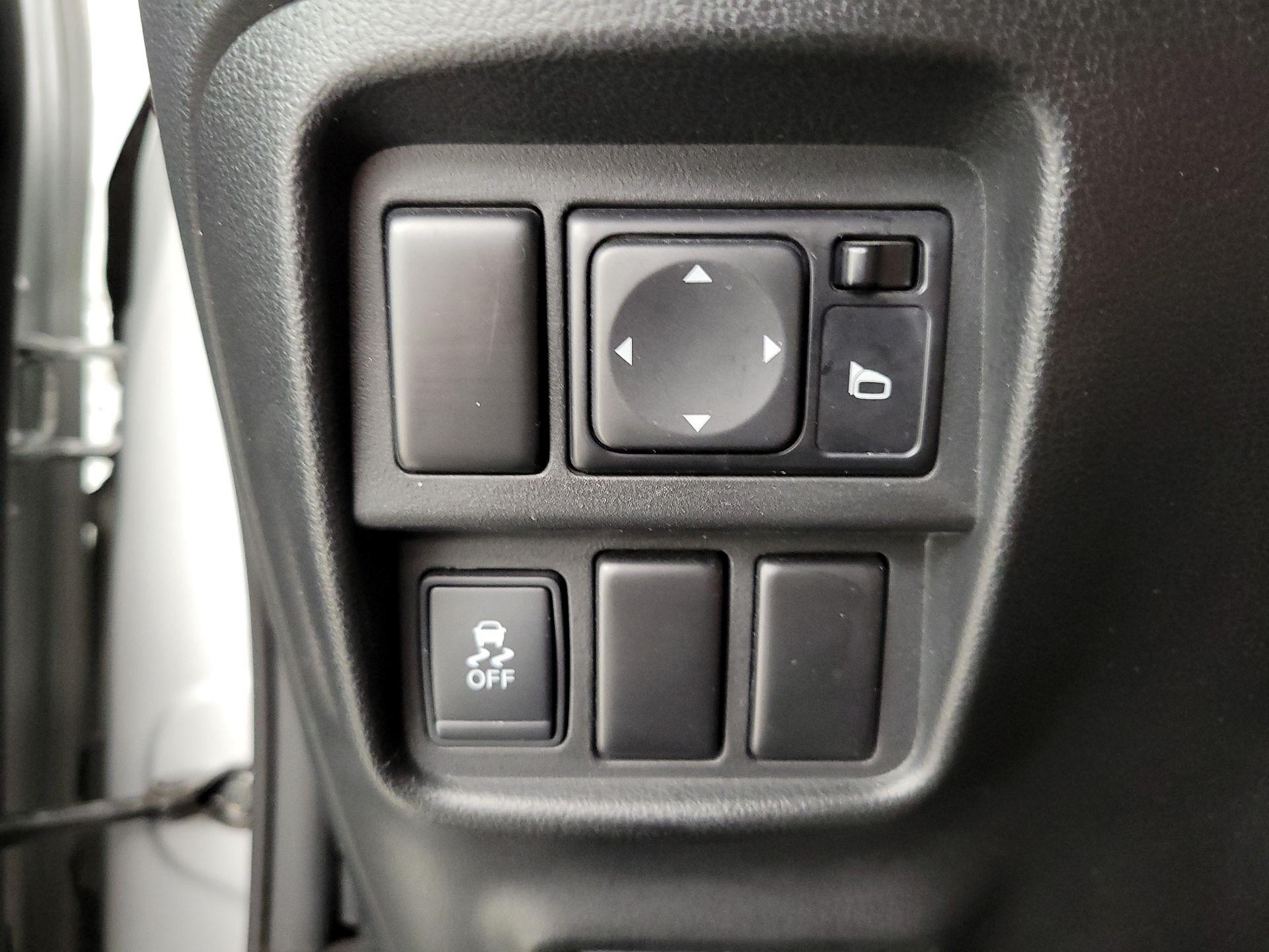 Thumbnail: 2016 Nissan Juke - 13