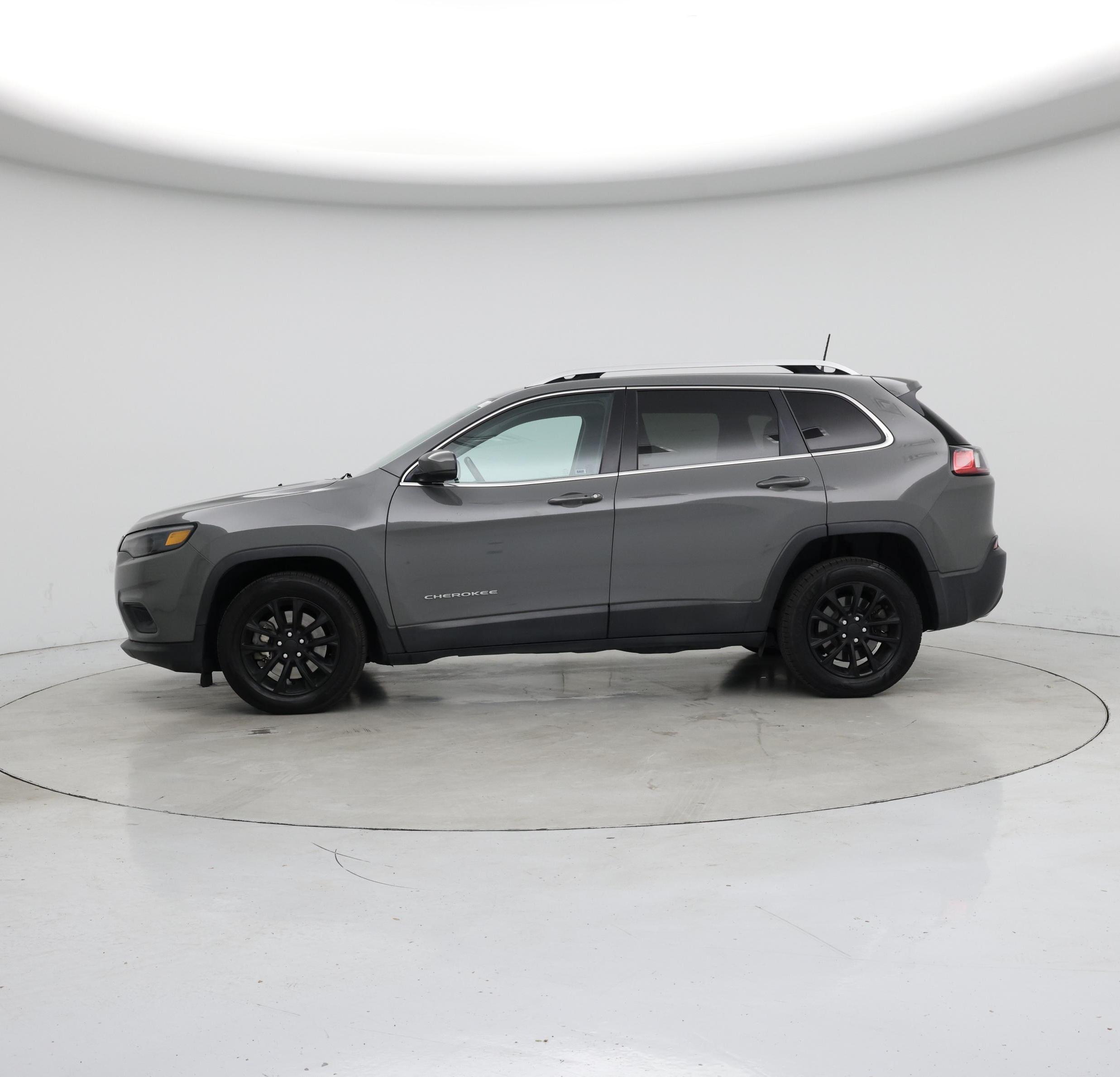 Thumbnail: 2020 Jeep Cherokee - 3