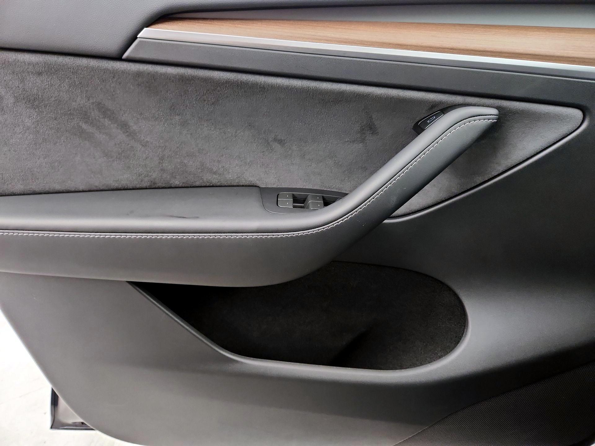 Thumbnail: 2024 Tesla Model Y - 12