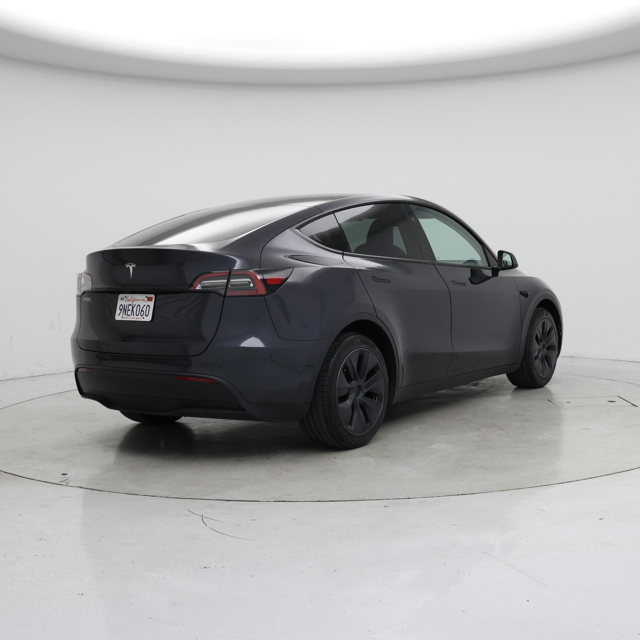 Thumbnail: 2024 Tesla Model Y - 8