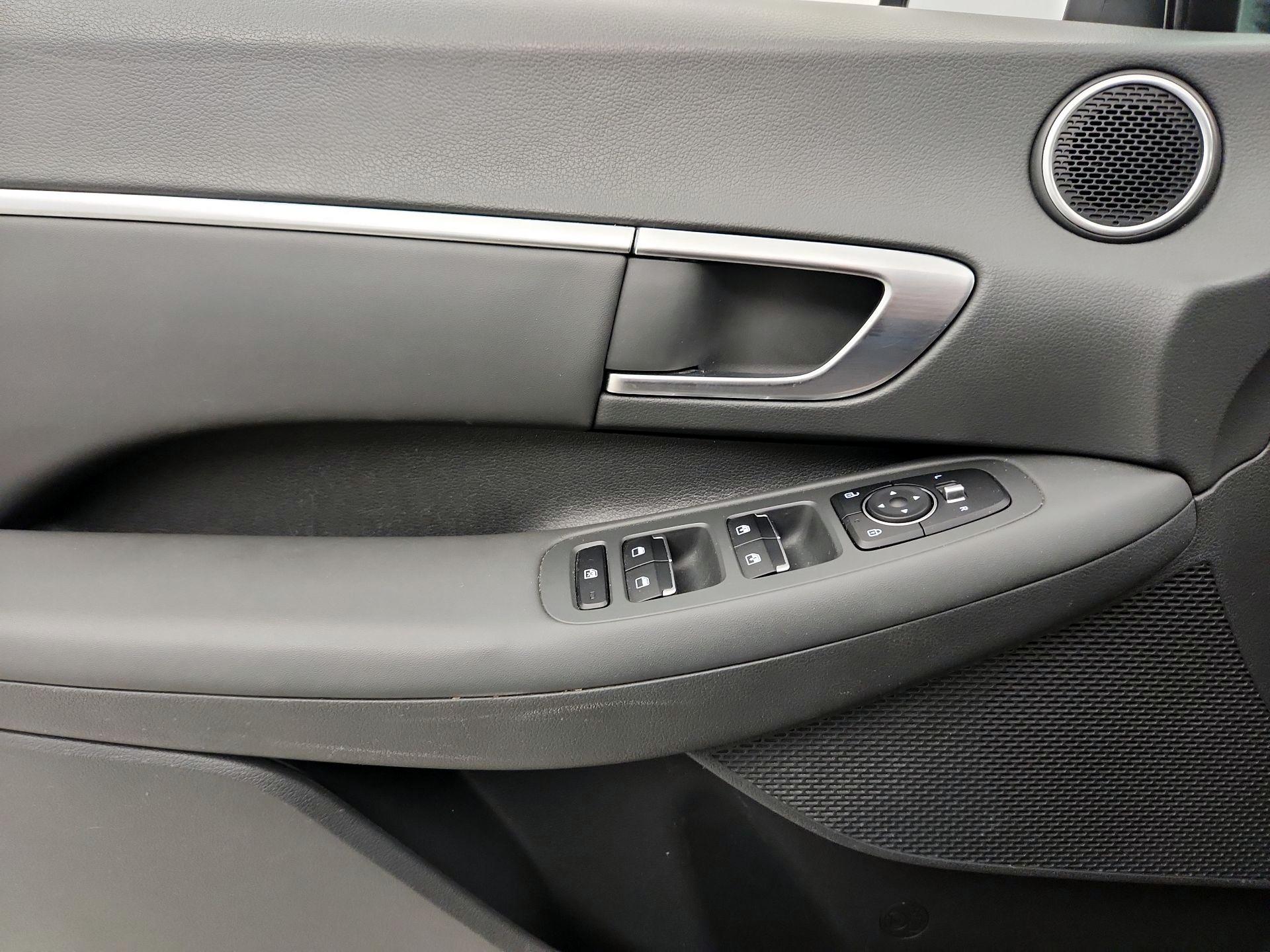 Thumbnail: 2020 Hyundai Sonata - 12