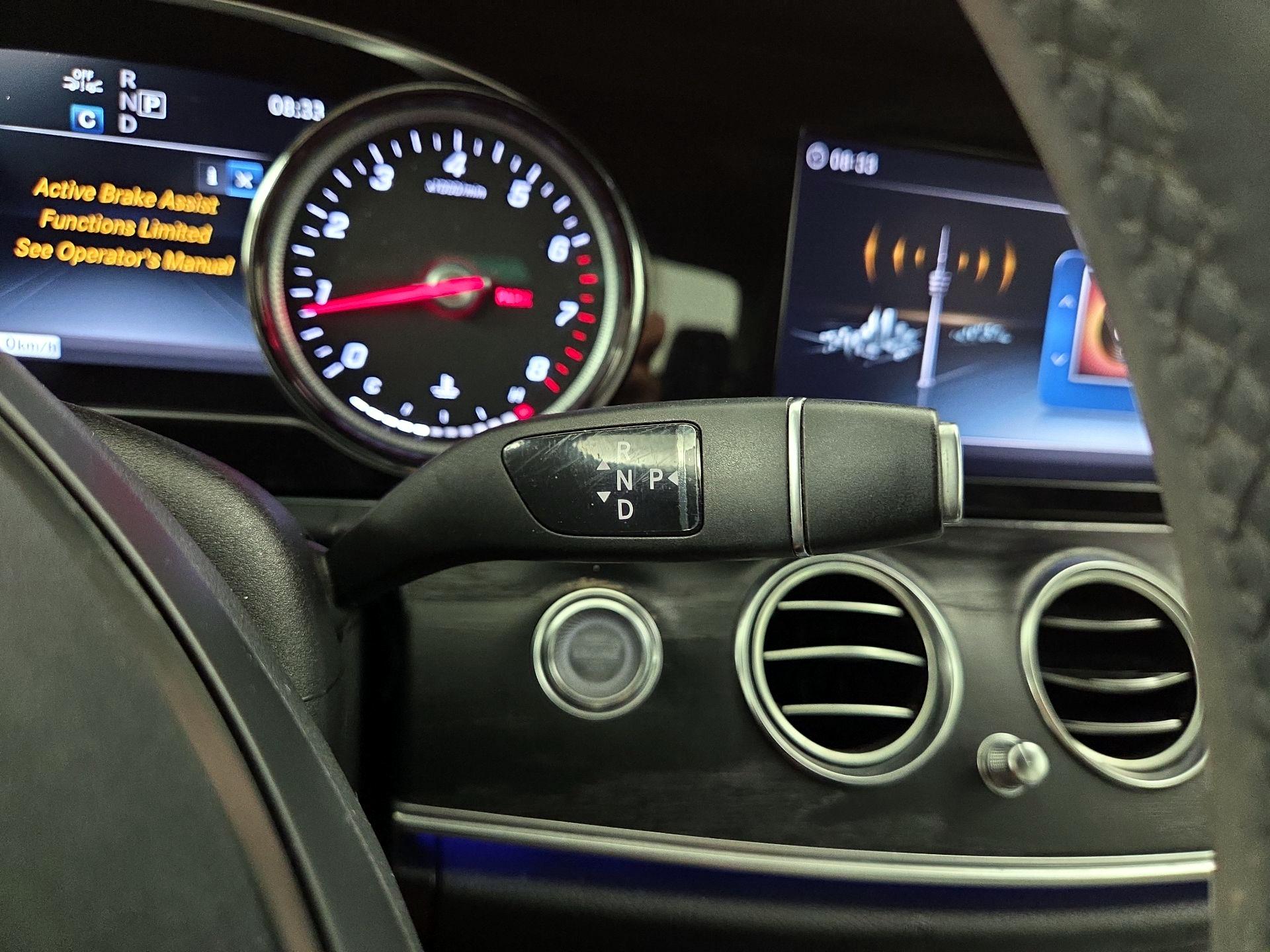 Thumbnail: 2018 Mercedes-Benz E-Class - 18
