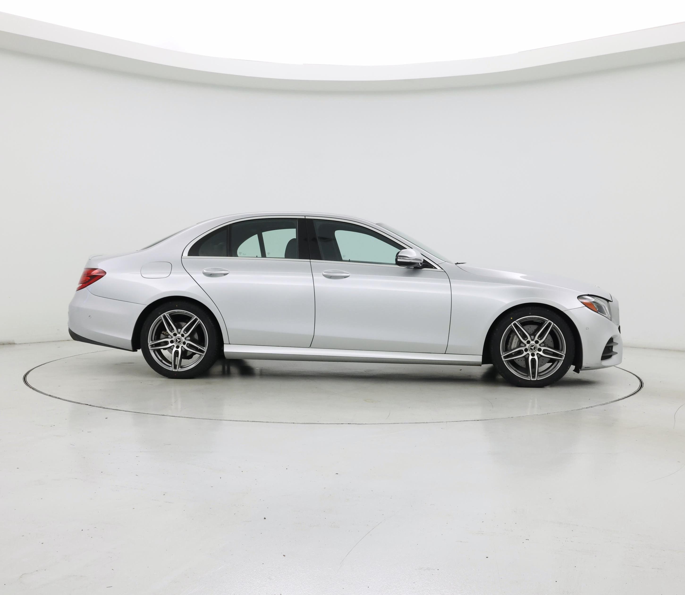 Thumbnail: 2018 Mercedes-Benz E-Class - 7