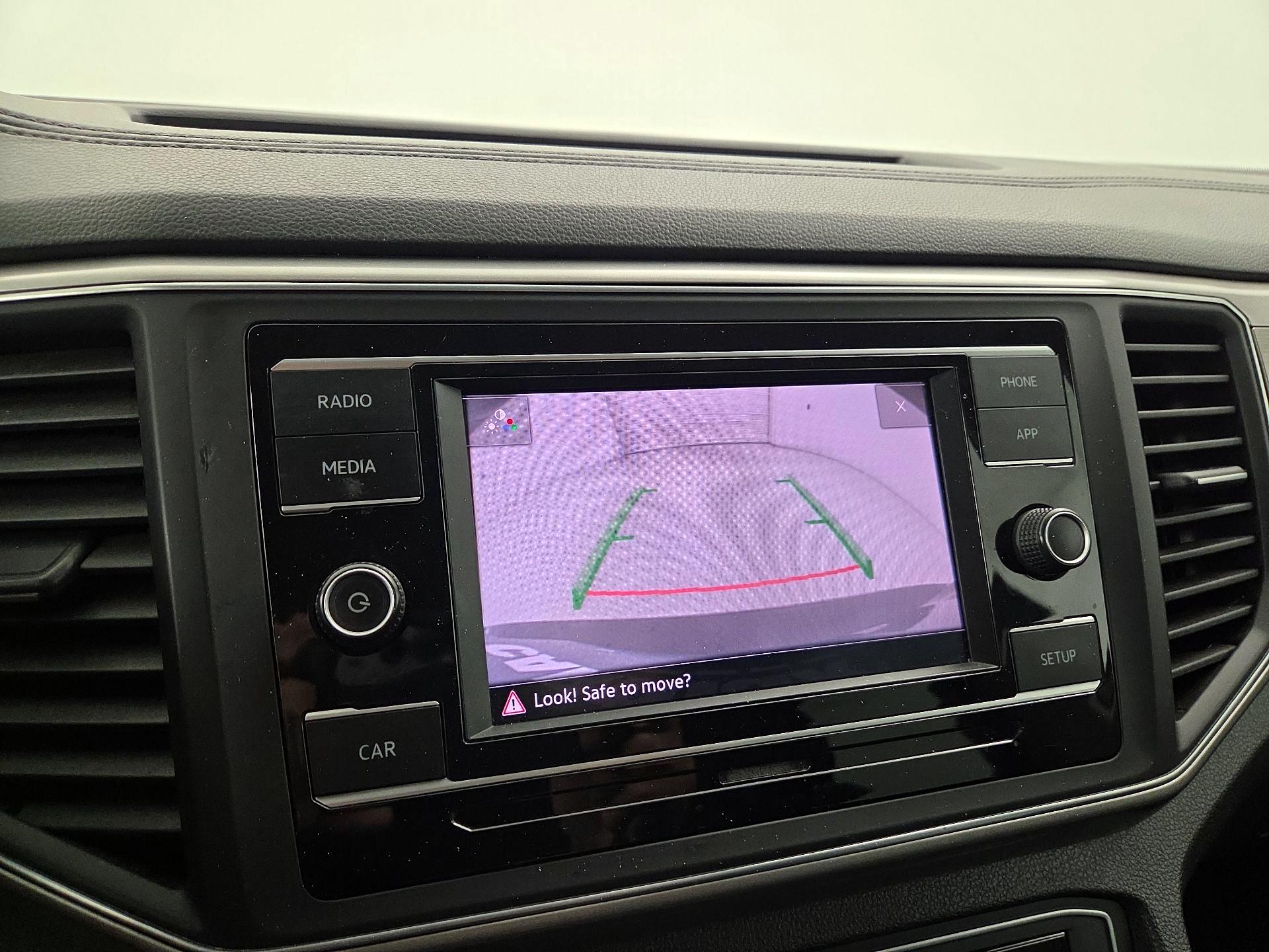 Thumbnail: 2018 Volkswagen Atlas - 14