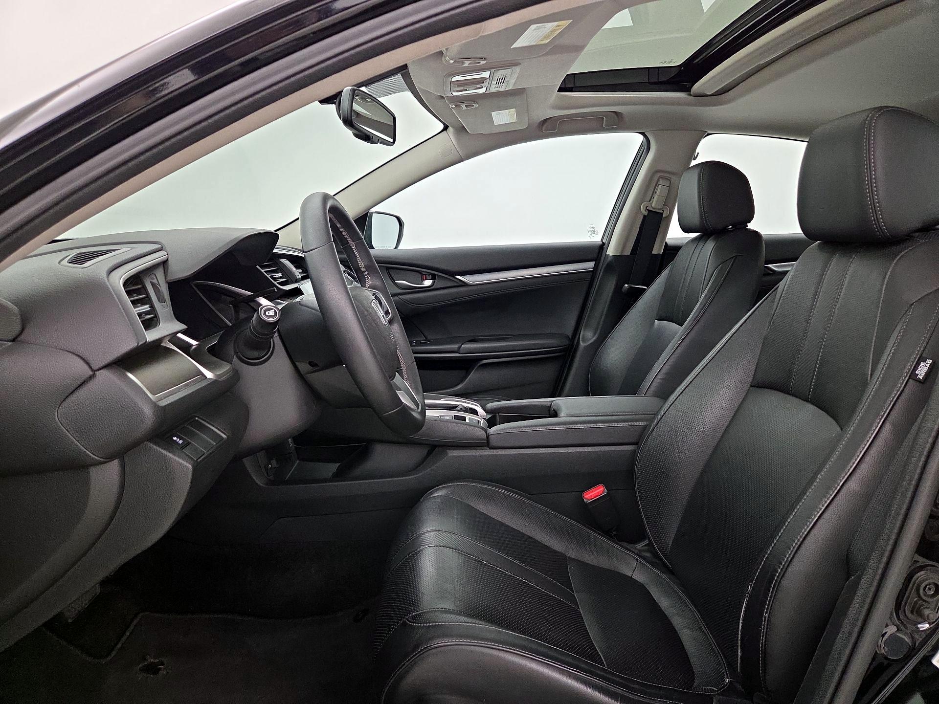 Thumbnail: 2016 Honda Civic - 11