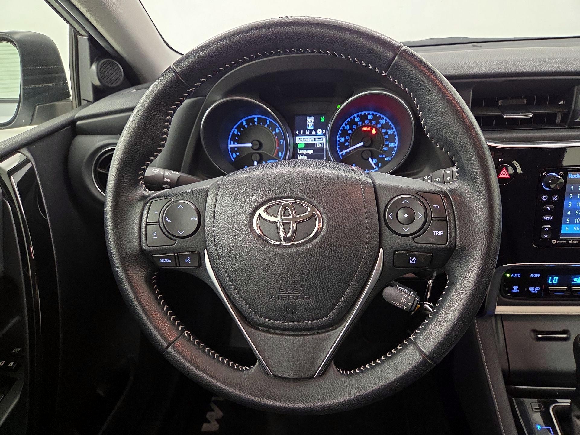 Thumbnail: 2017 Toyota Corolla iM - 10