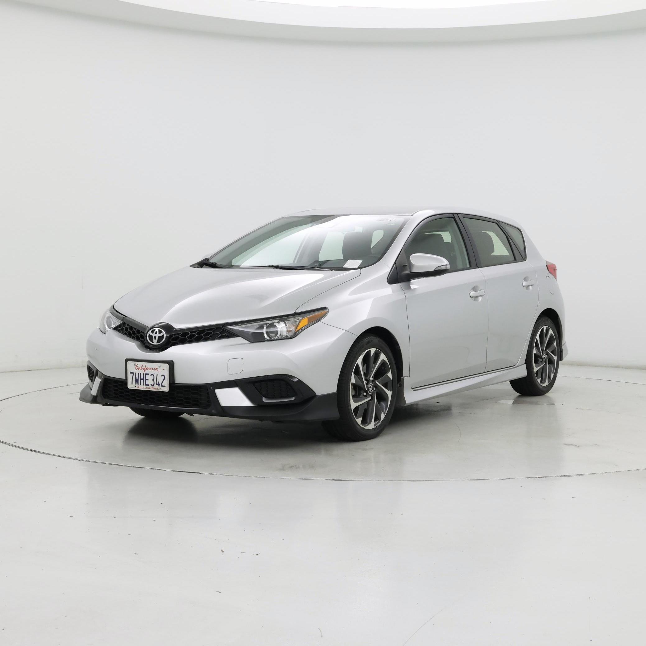 Thumbnail: 2017 Toyota Corolla iM - 4