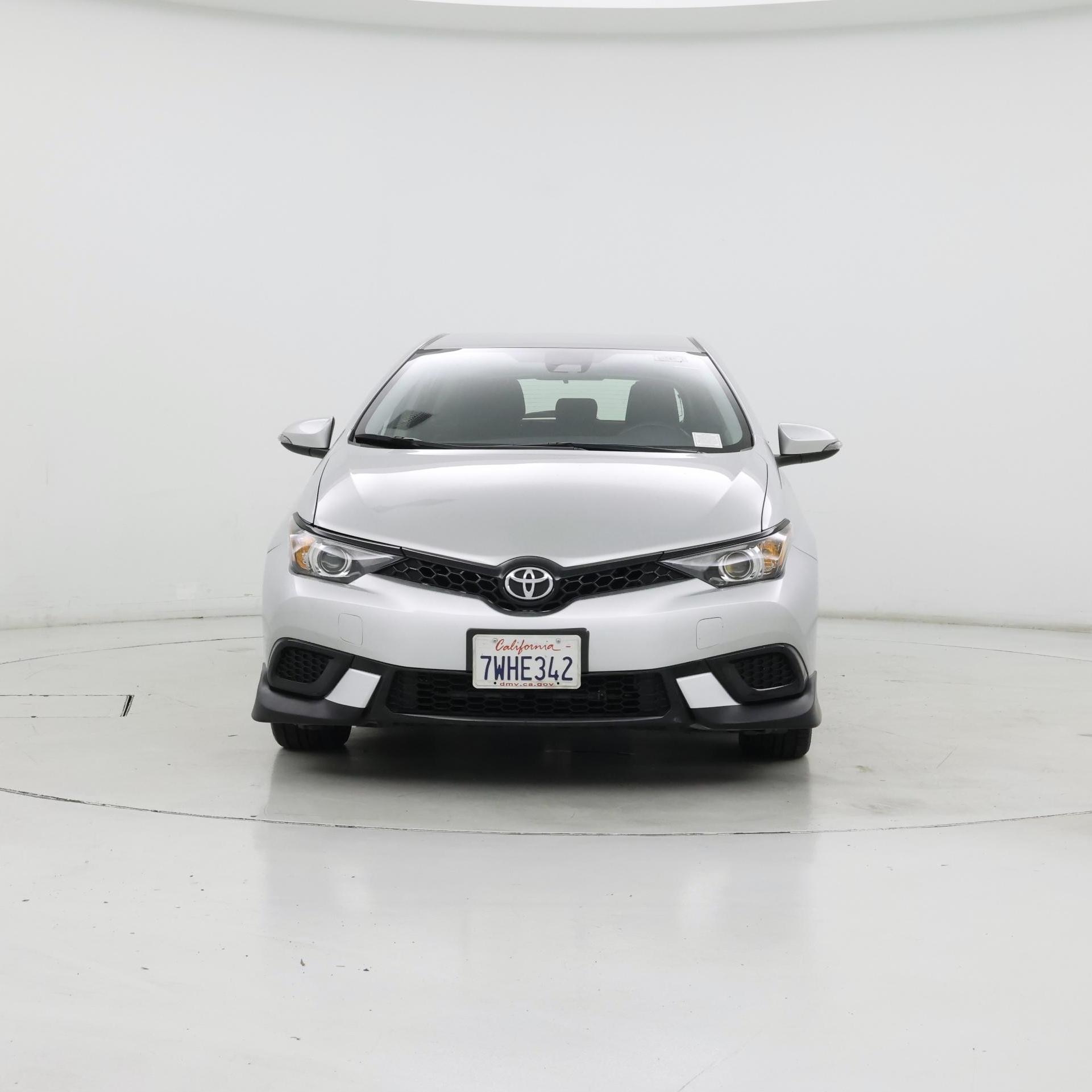 Thumbnail: 2017 Toyota Corolla iM - 5