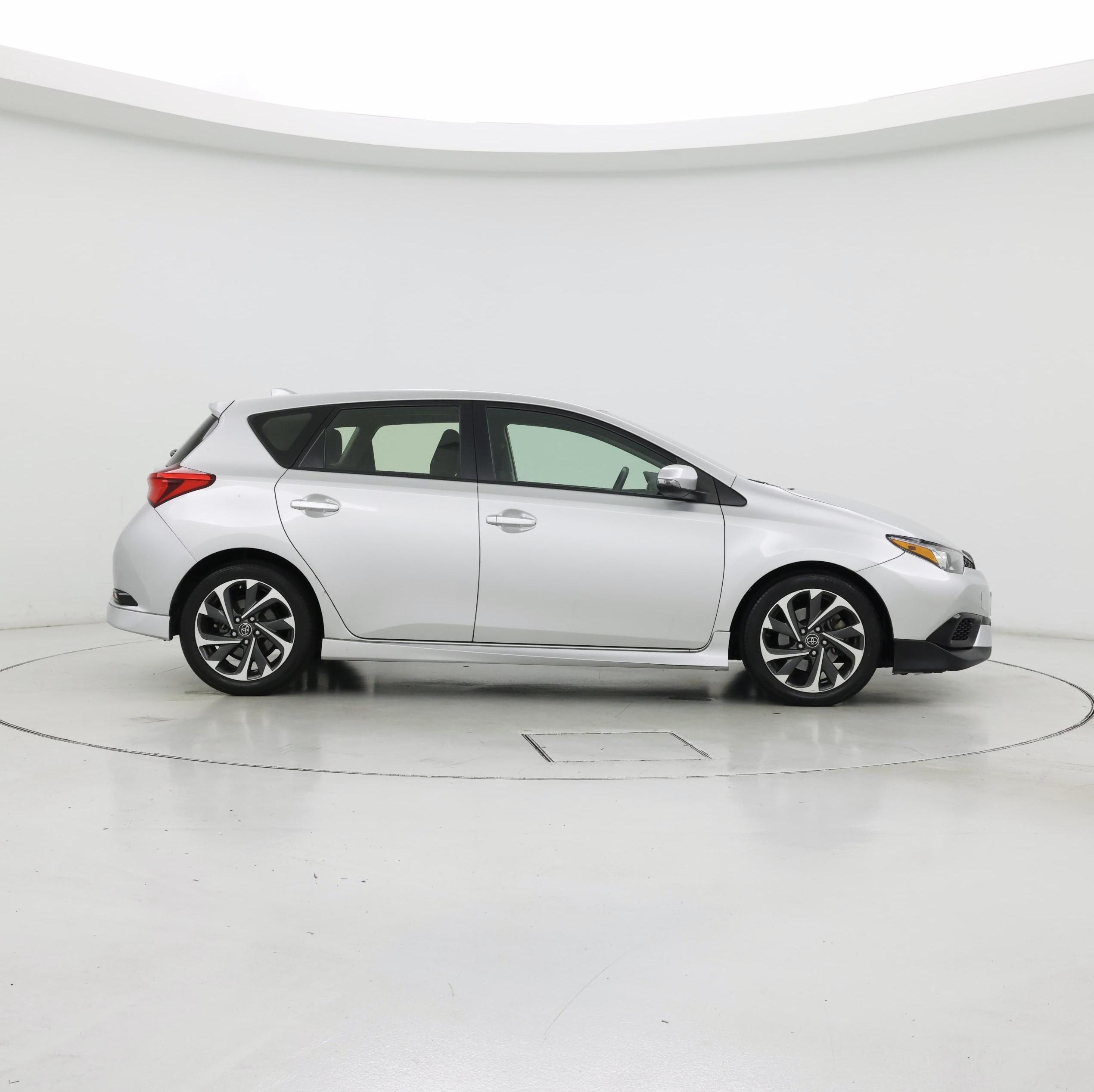Thumbnail: 2017 Toyota Corolla iM - 7