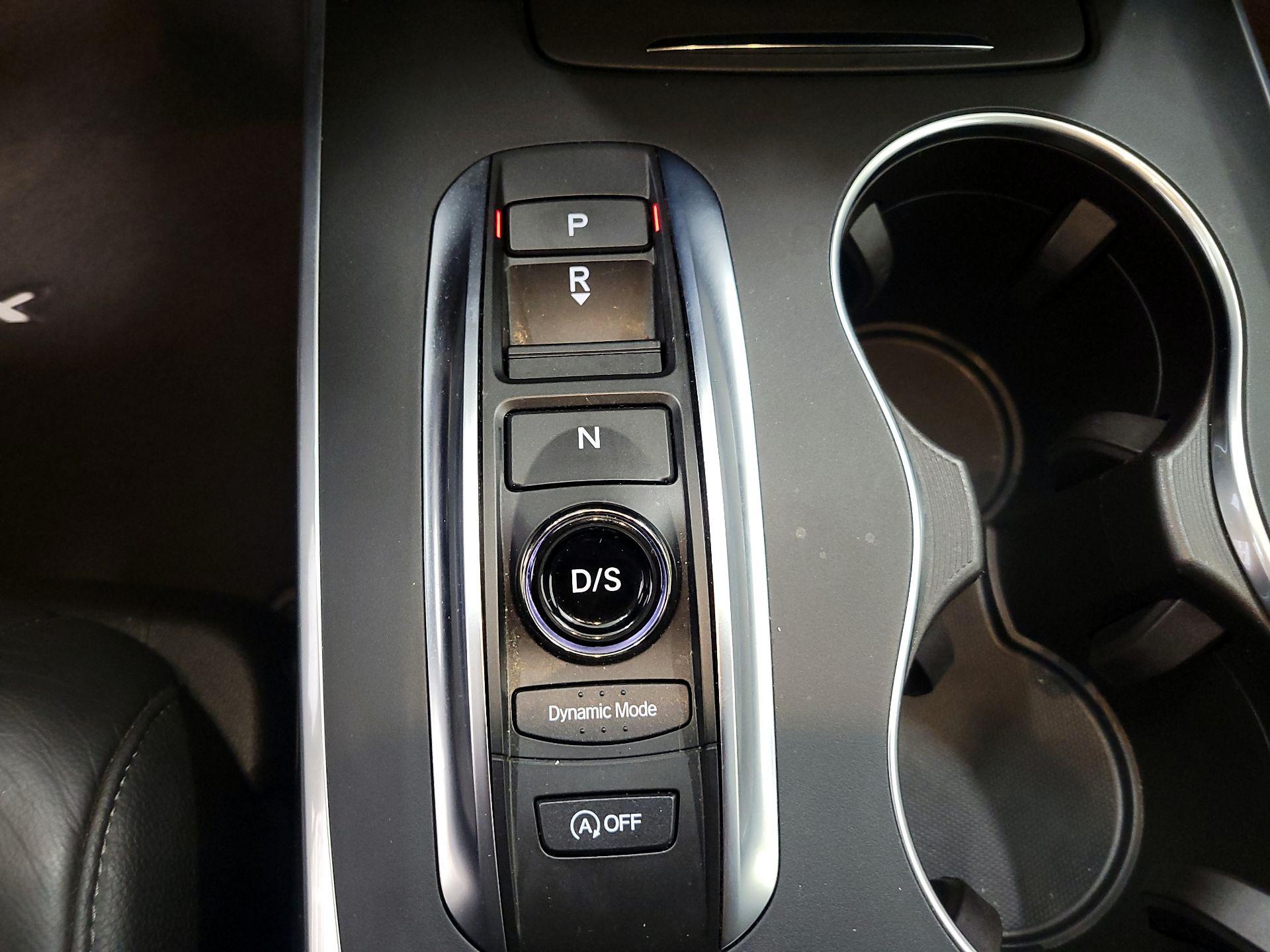 Thumbnail: 2019 Acura MDX - 17