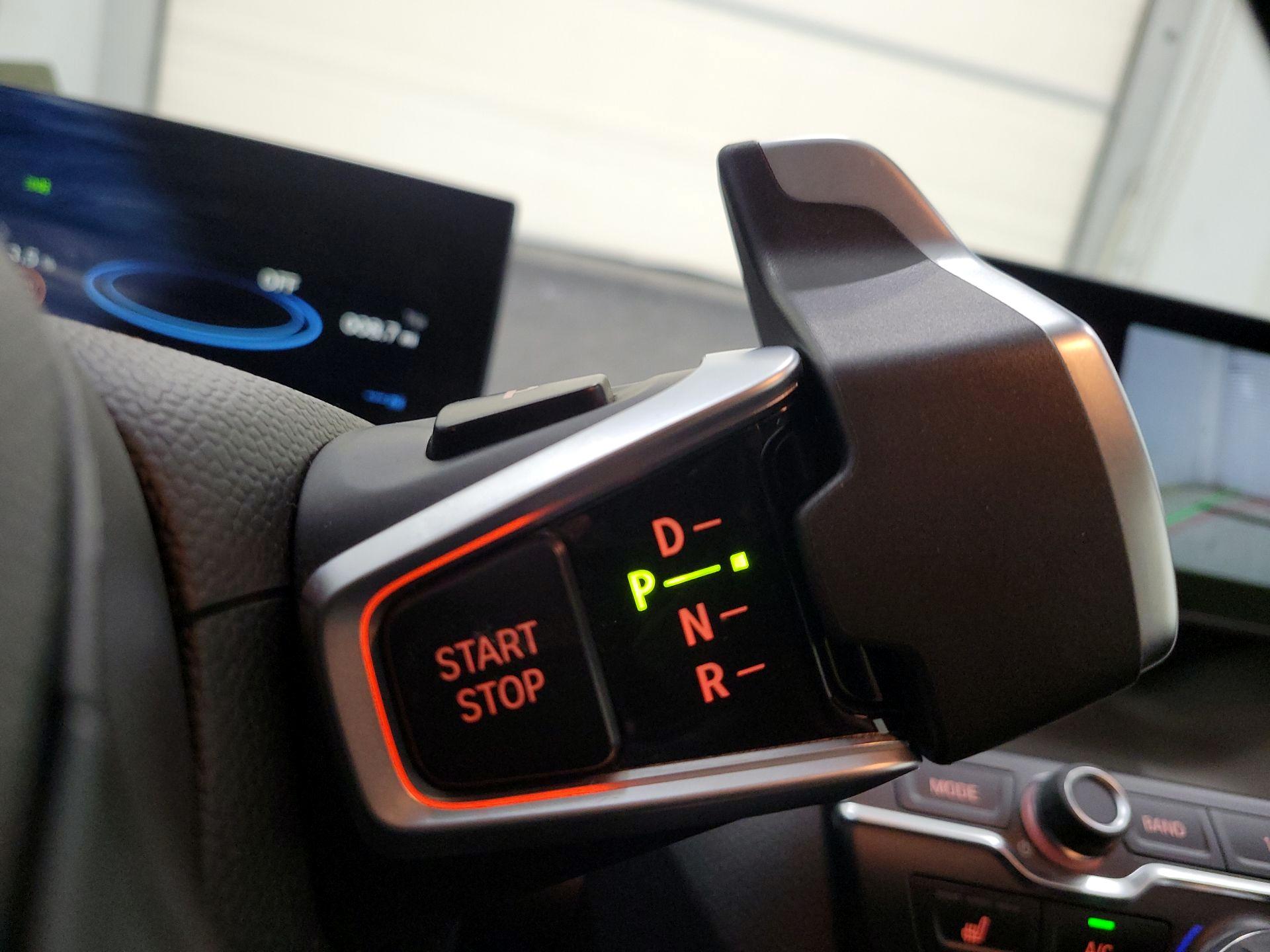Thumbnail: 2019 BMW i3 - 17