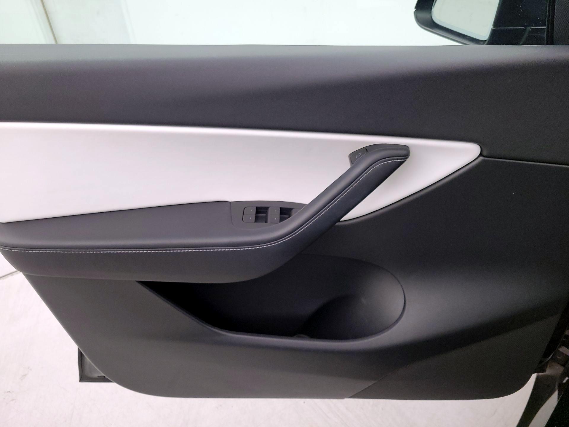 Thumbnail: 2021 Tesla Model Y - 12