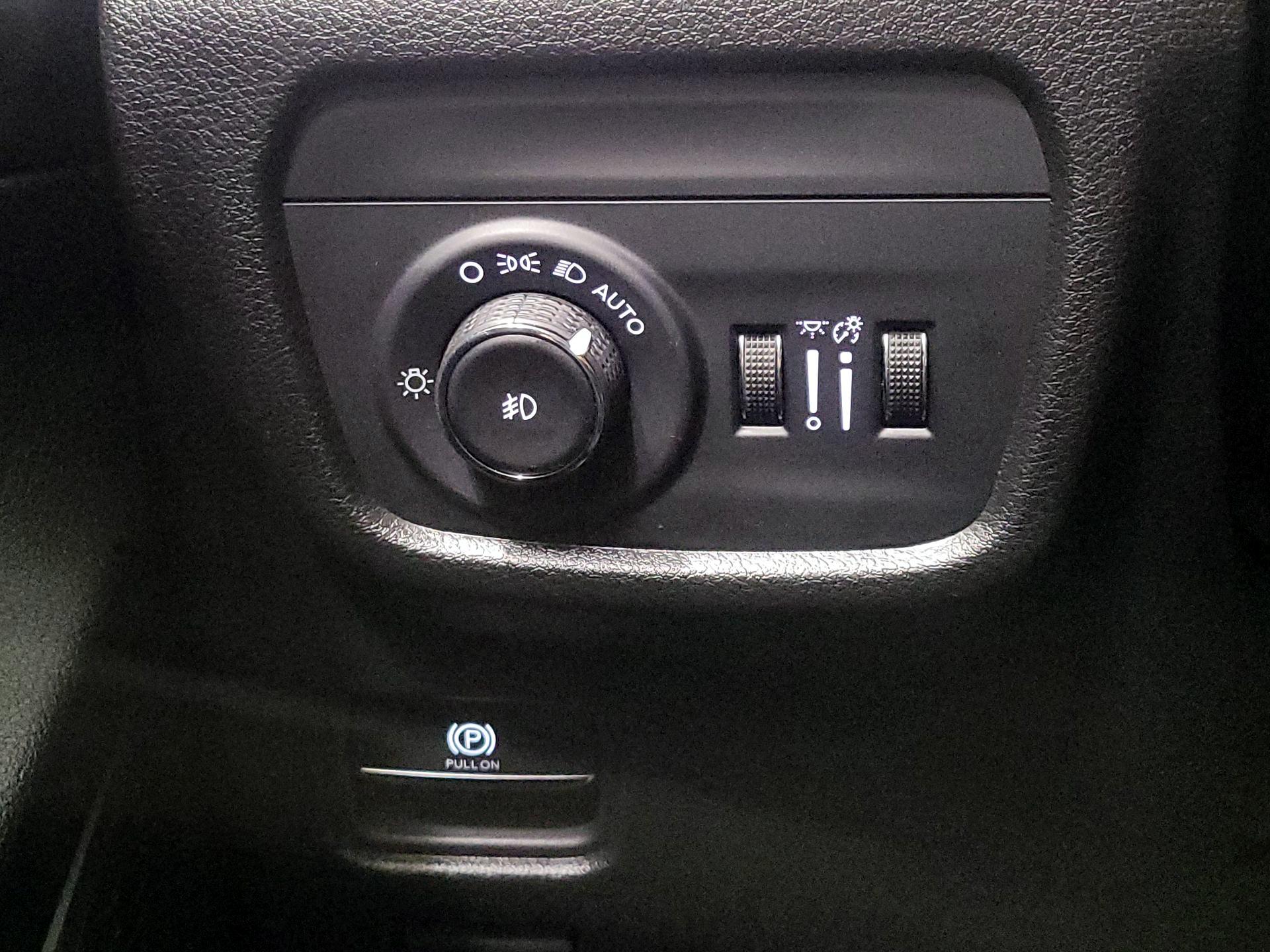 Thumbnail: 2024 Jeep Grand Cherokee - 13