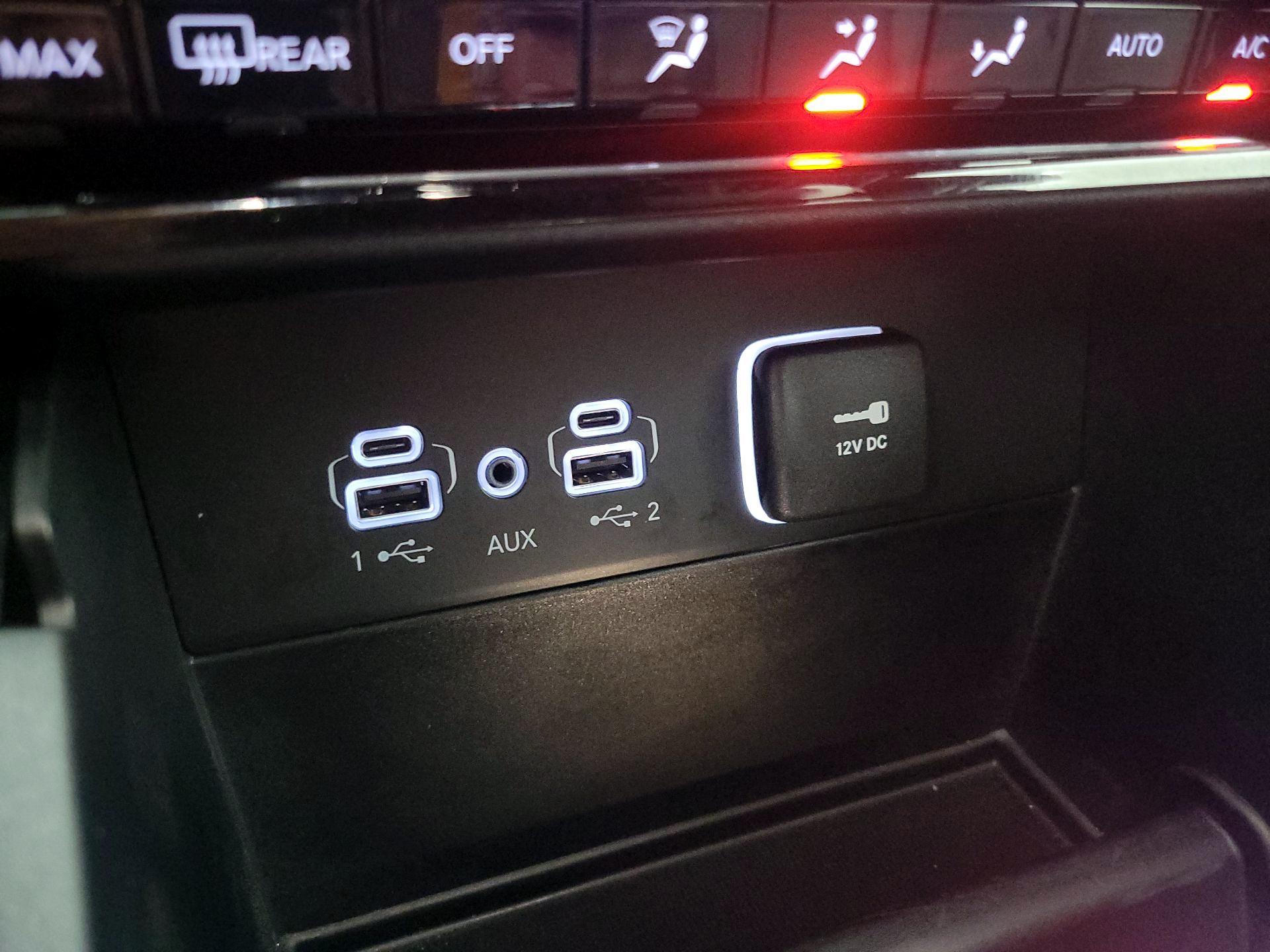 Thumbnail: 2024 Jeep Grand Cherokee - 19