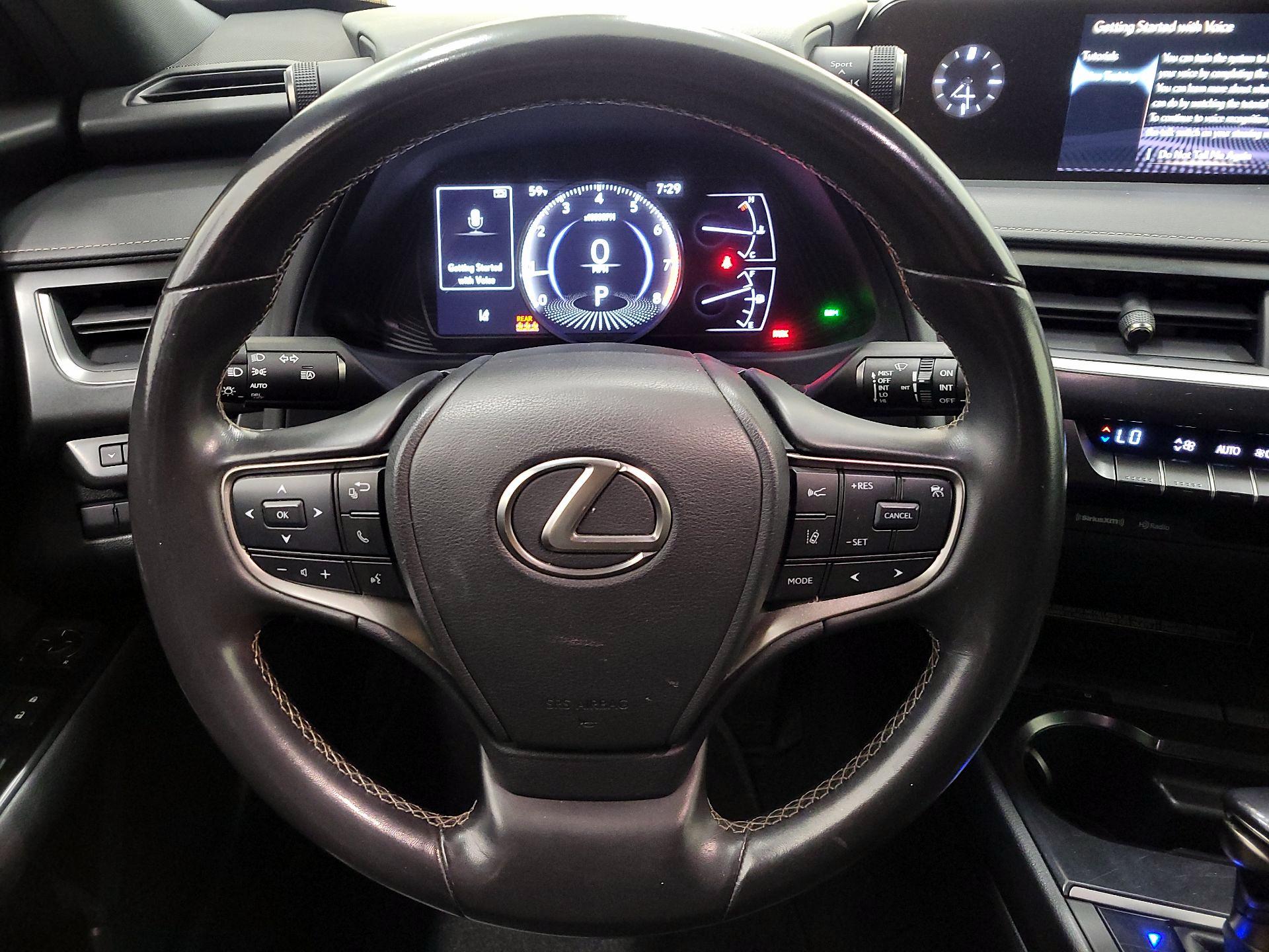 Thumbnail: 2021 Lexus UX - 10