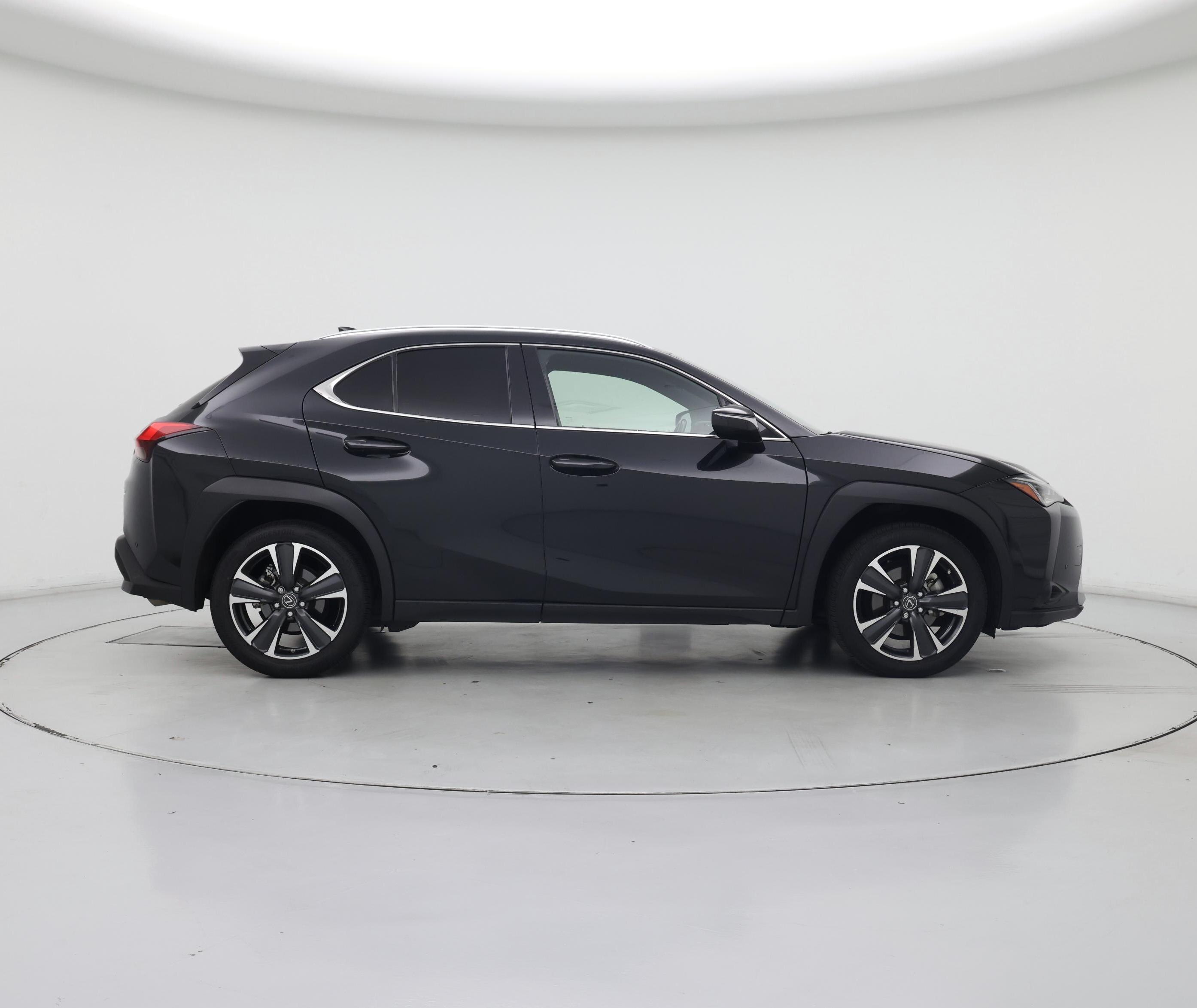Thumbnail: 2021 Lexus UX - 7