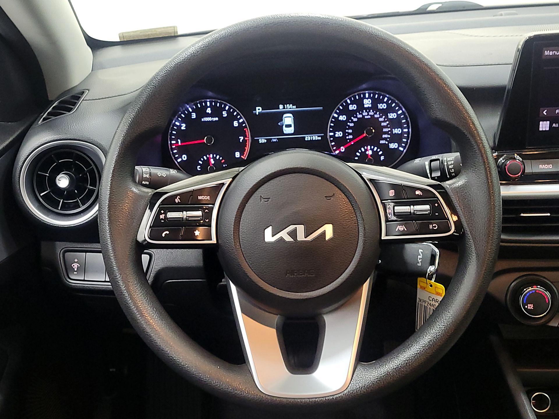 Thumbnail: 2023 Kia Forte - 10