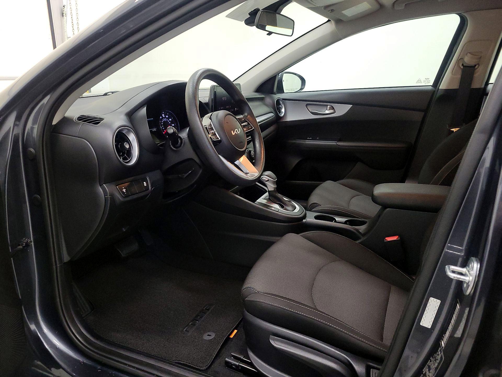 Thumbnail: 2023 Kia Forte - 11