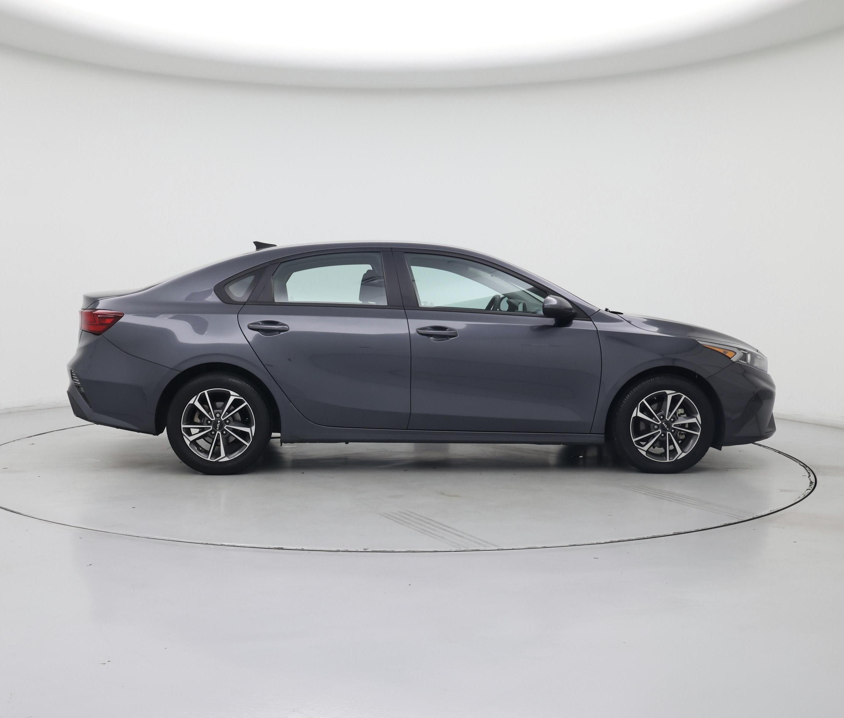 Thumbnail: 2023 Kia Forte - 7