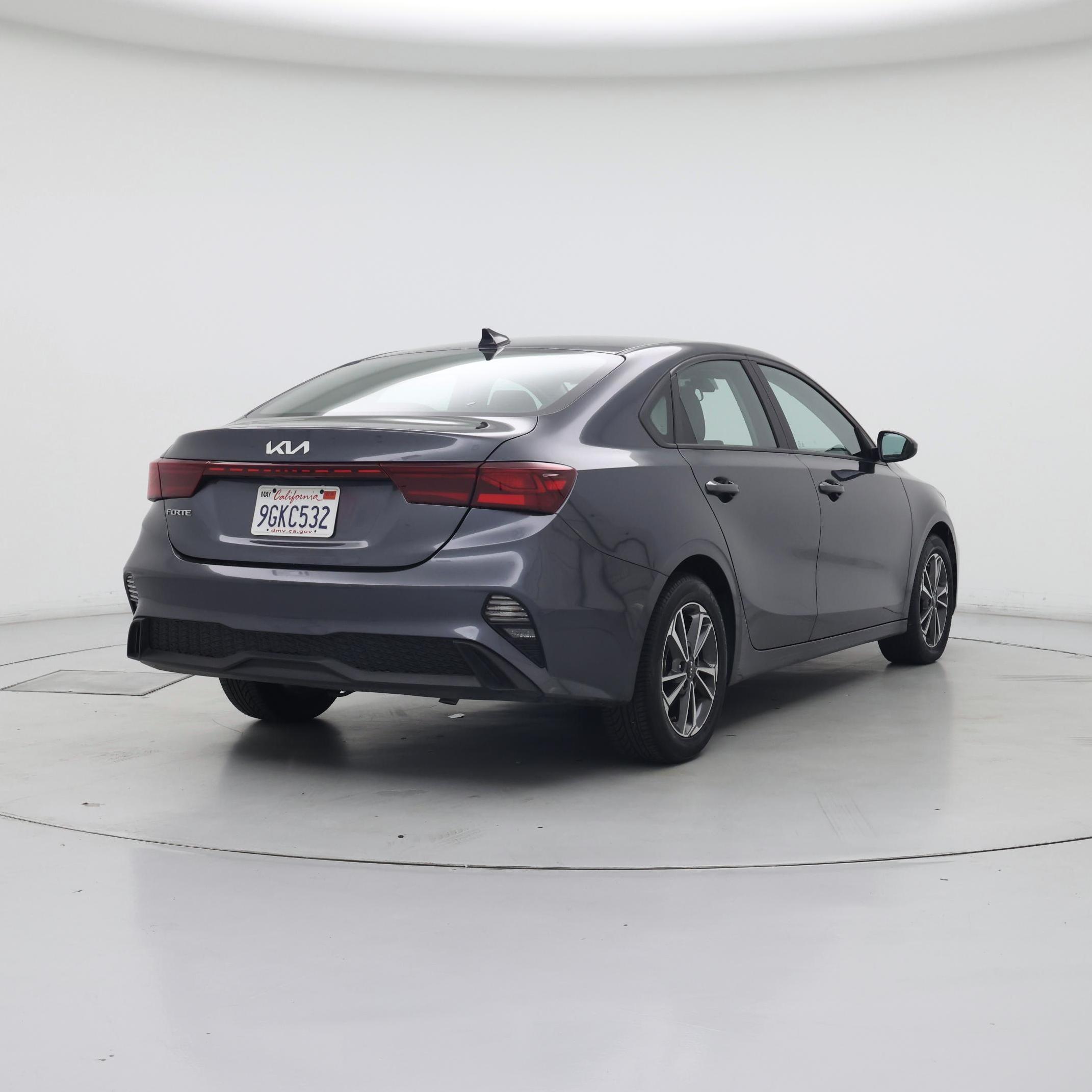 Thumbnail: 2023 Kia Forte - 8