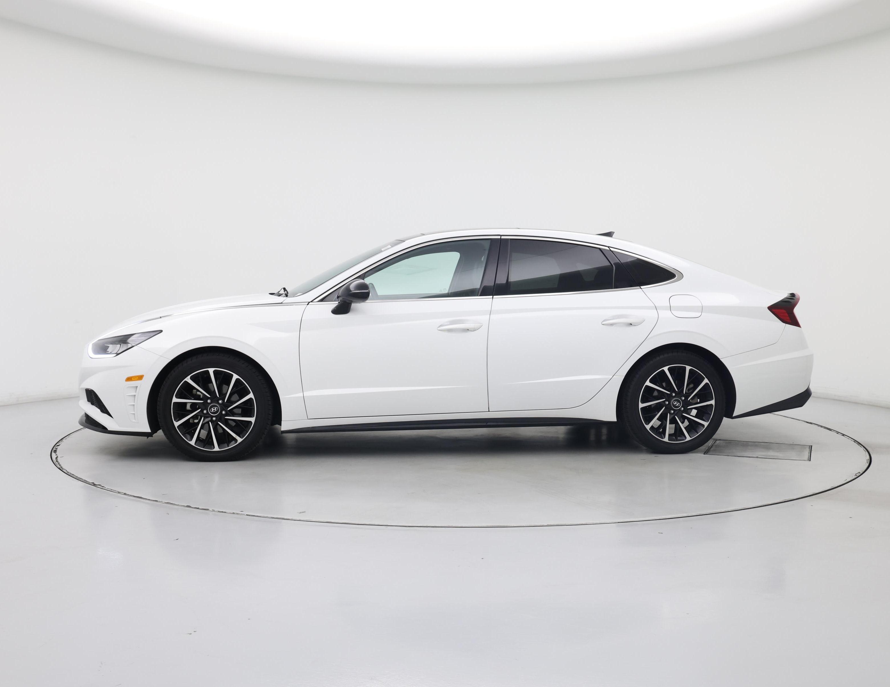Thumbnail: 2020 Hyundai Sonata - 3