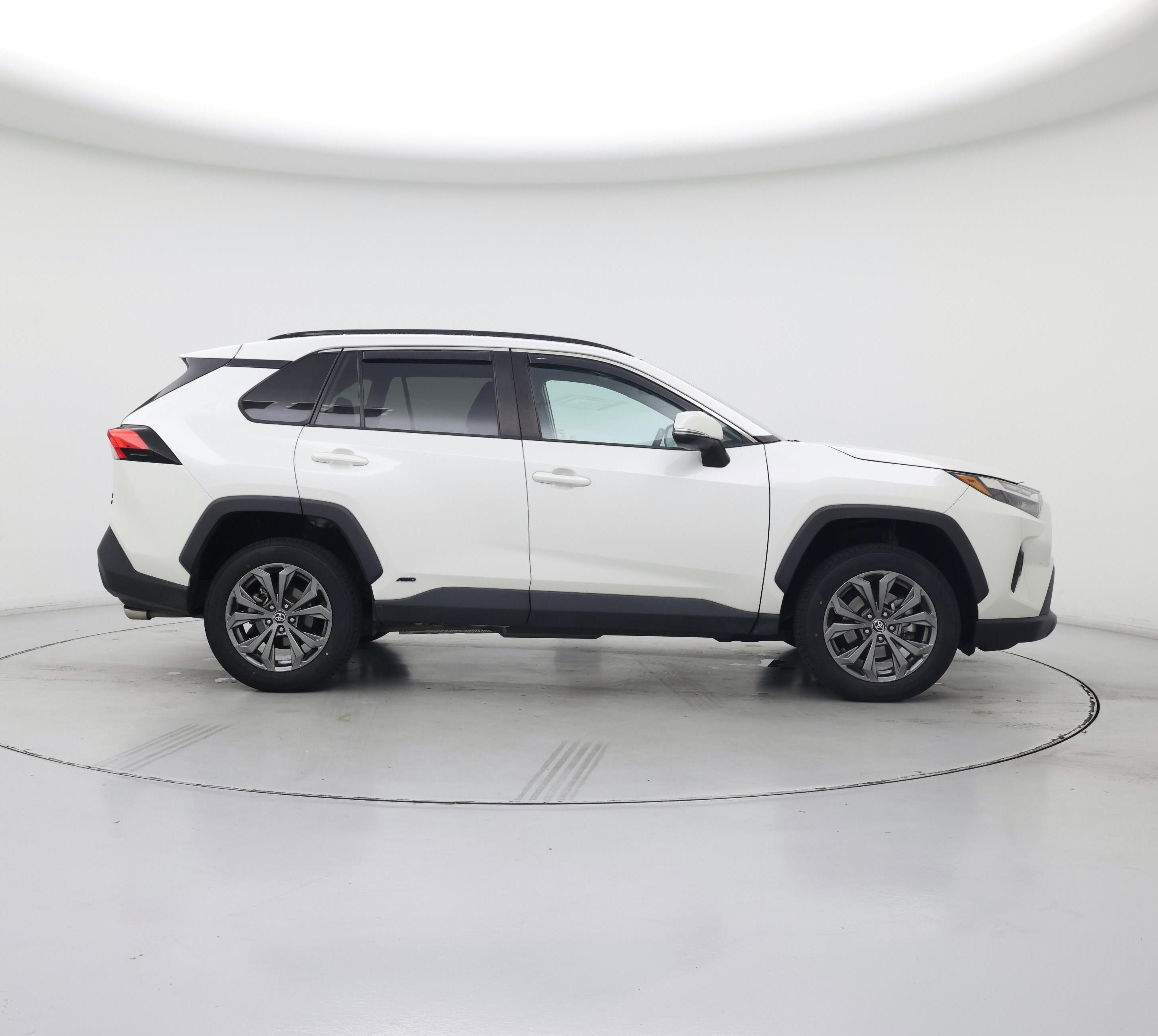 Thumbnail: 2022 Toyota RAV4 - 7