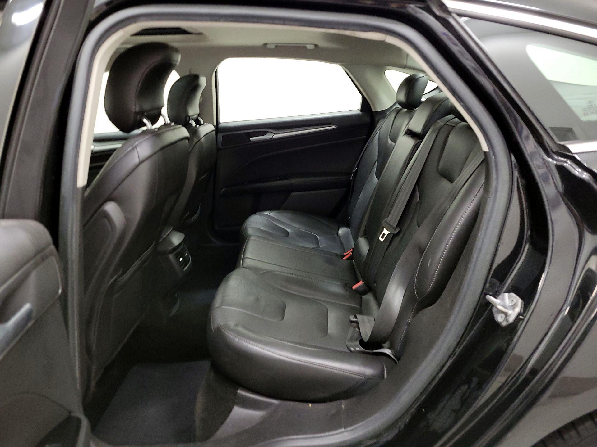 Thumbnail: 2014 Ford Fusion - 20