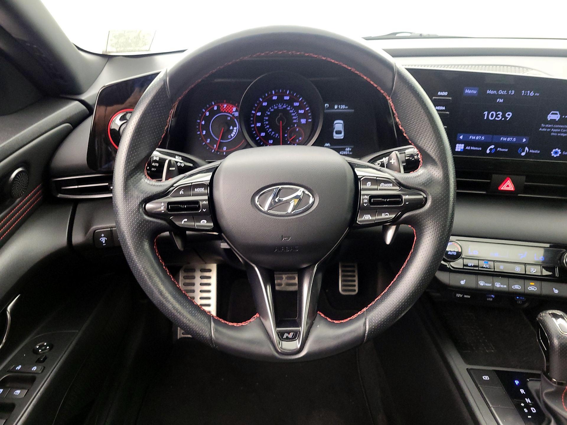 Thumbnail: 2022 Hyundai Elantra - 10