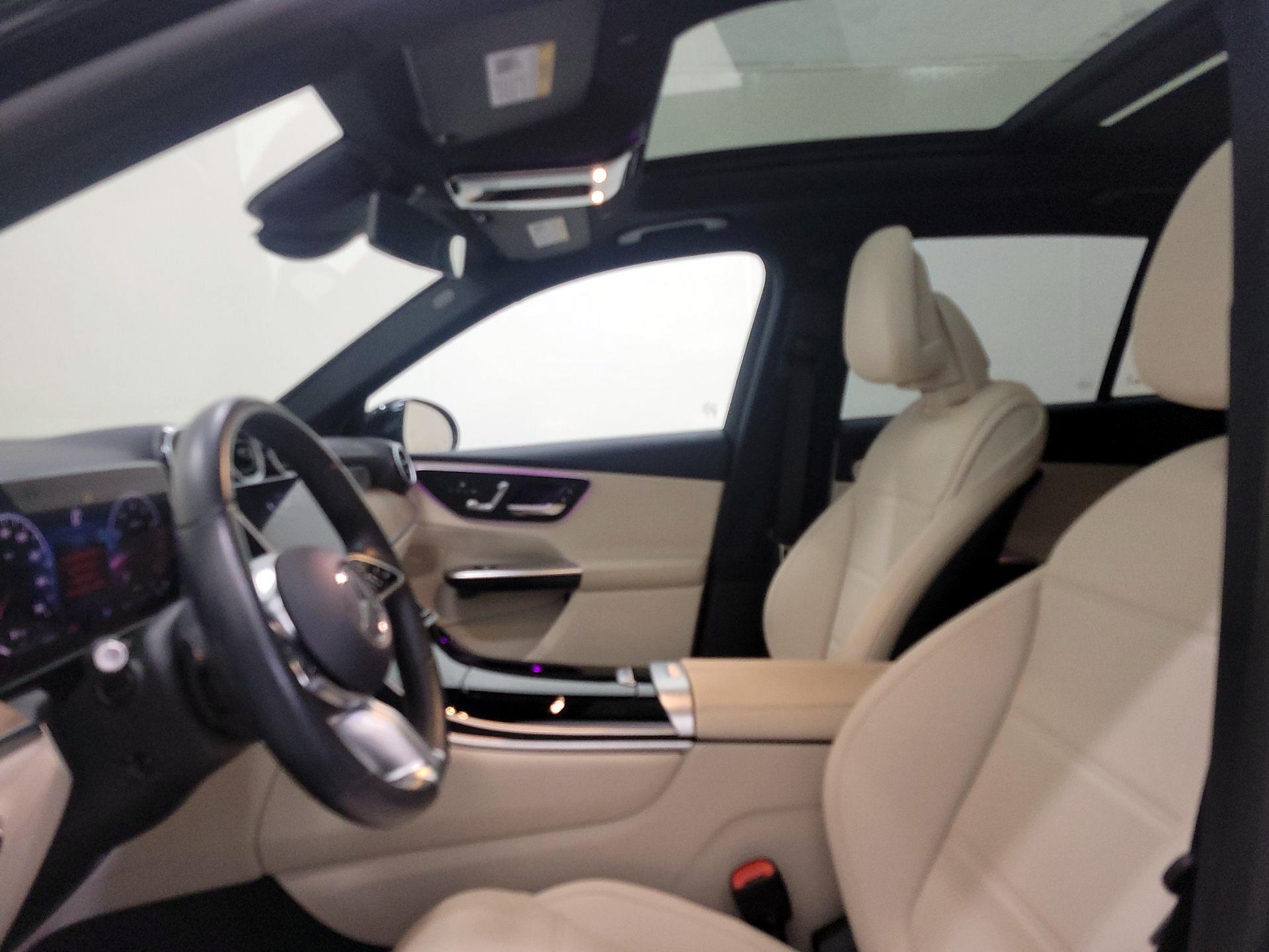 Thumbnail: 2024 Mercedes-Benz GLC - 19